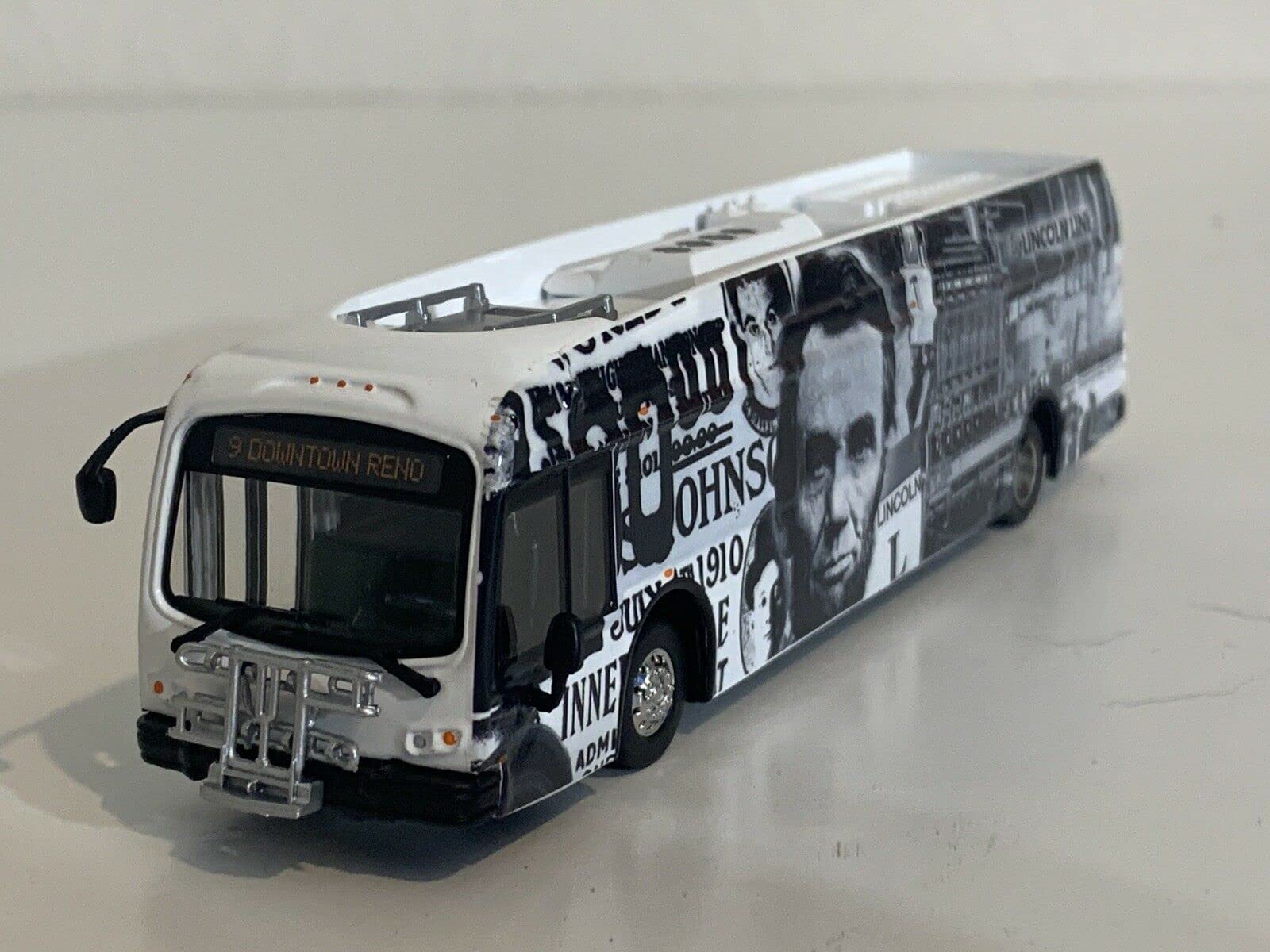 Amazon.com: Iconic Replicas Proterra Catalyst ZX5 Diecast Bus