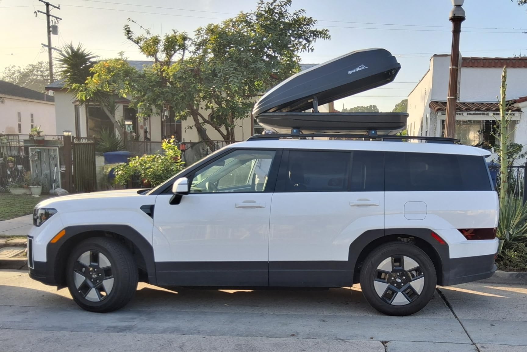 SportRack Vista XL dimensions and roof cargo box measurements
