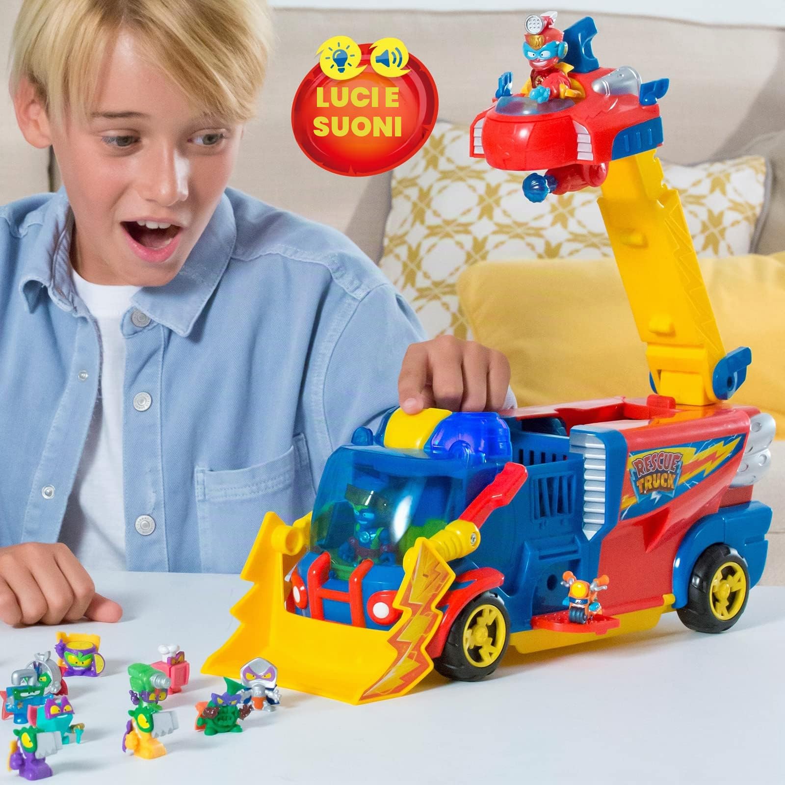 SUPERTHINGS Rescue Truck – SuperThings Rescue Truck with an extendable ladder and a detachable Rescue Ship. Includes 1 exclusive Kazoom Kid and 1 exclusive SuperThing. With lights and sound effects