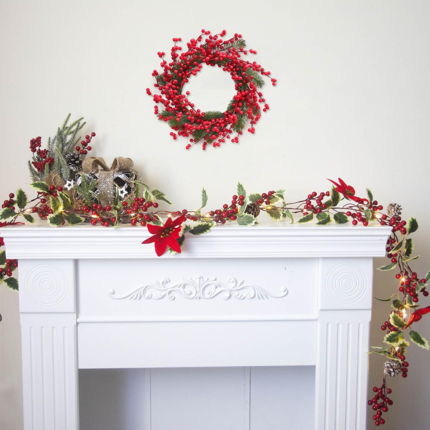 Mklsit 60 Pack Artificial Red Holly Berries, 8.2 Inch Christmas Berry Picks Red Berry Stems for Christmas Tree Decorations DIY Crafts Xmas Wreath Wedding Holiday Season Home Decor