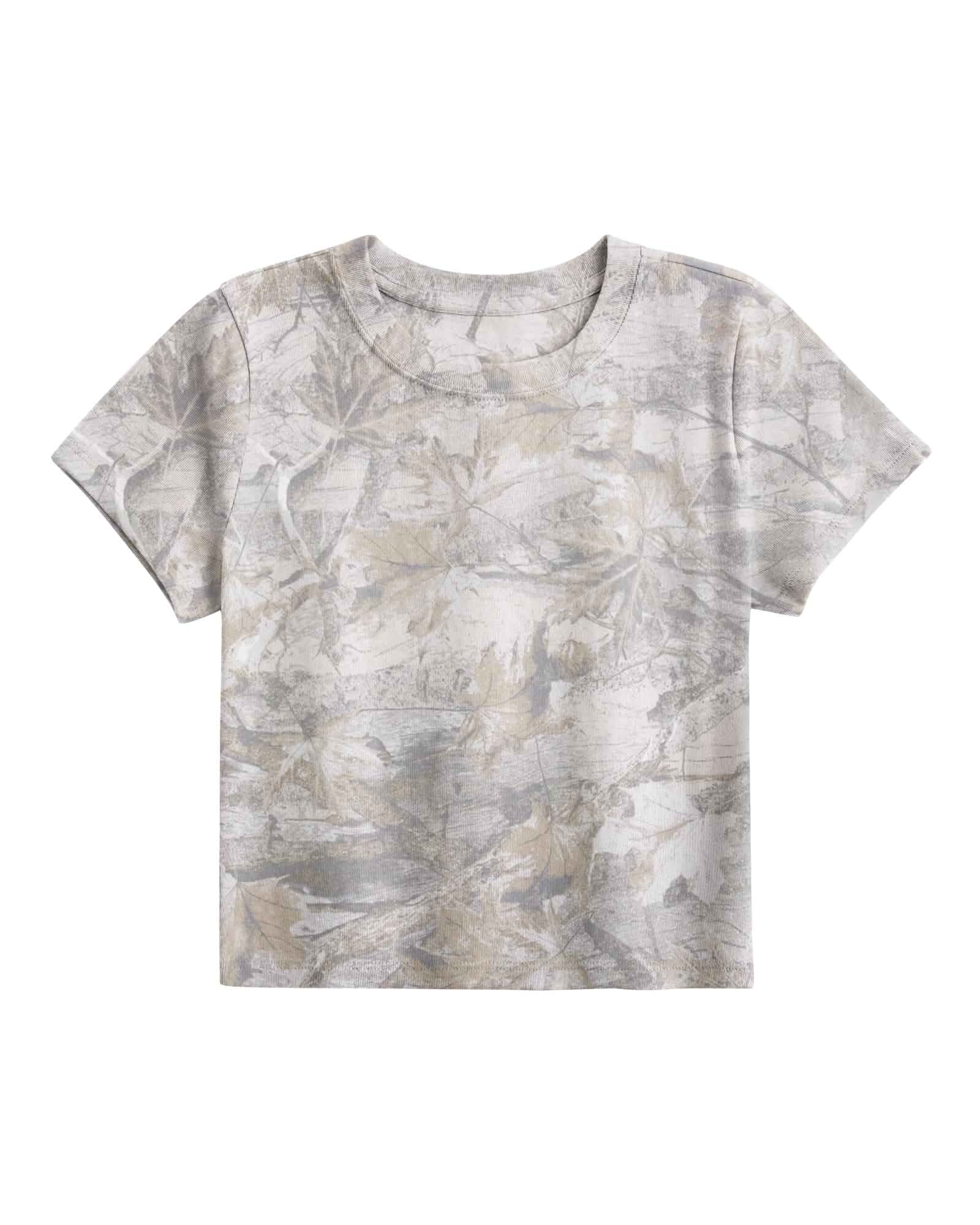 Dsewpaur Women's Camo Shirt Graphic Crop Top Baby Tee Maple Leaf Print Shirts Summer Short Sleeve Round Neck Slim Fit T Shirt Short Sleeve