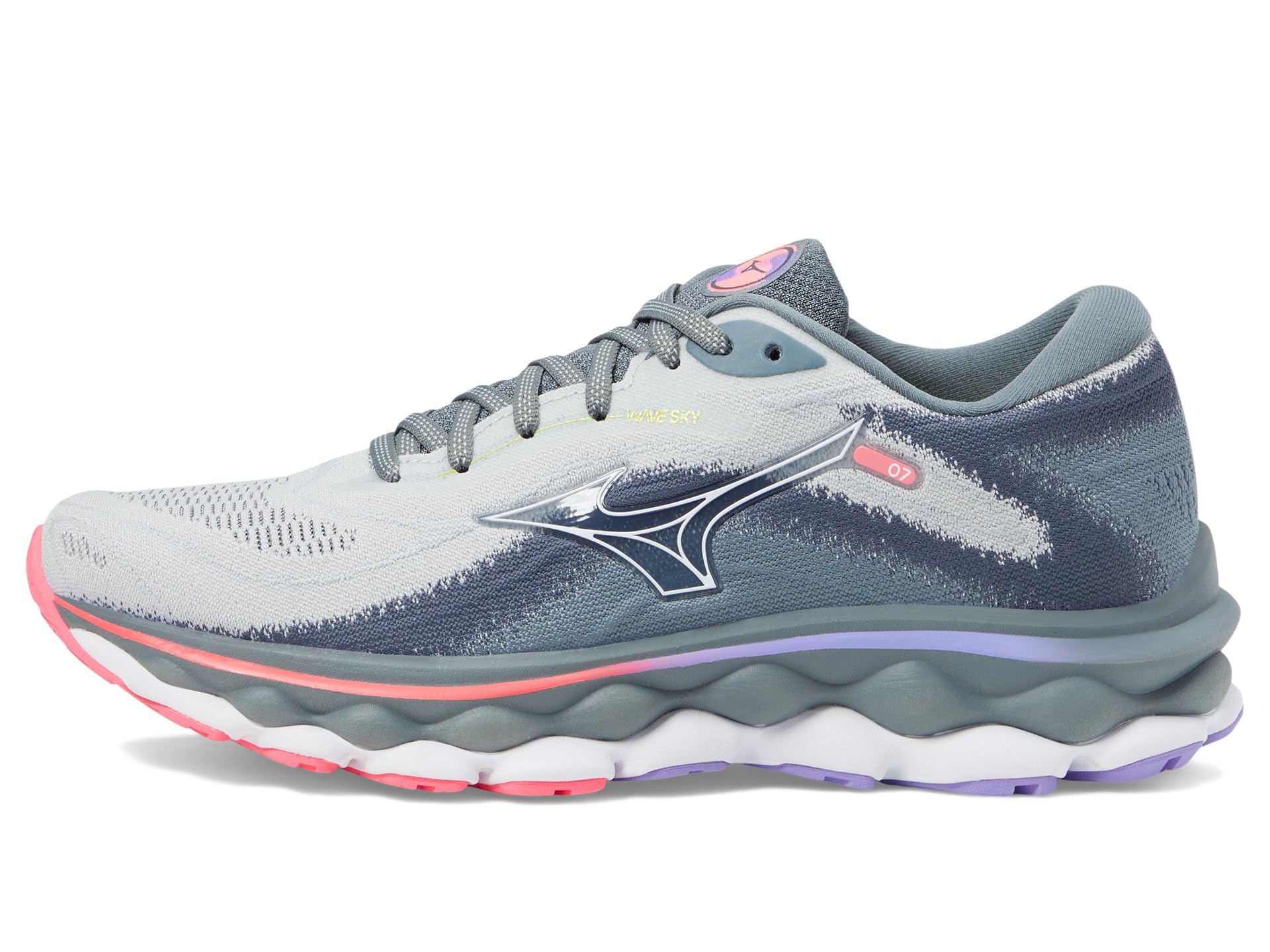 MizunoWomen's Wave Sky 7 Running Shoe