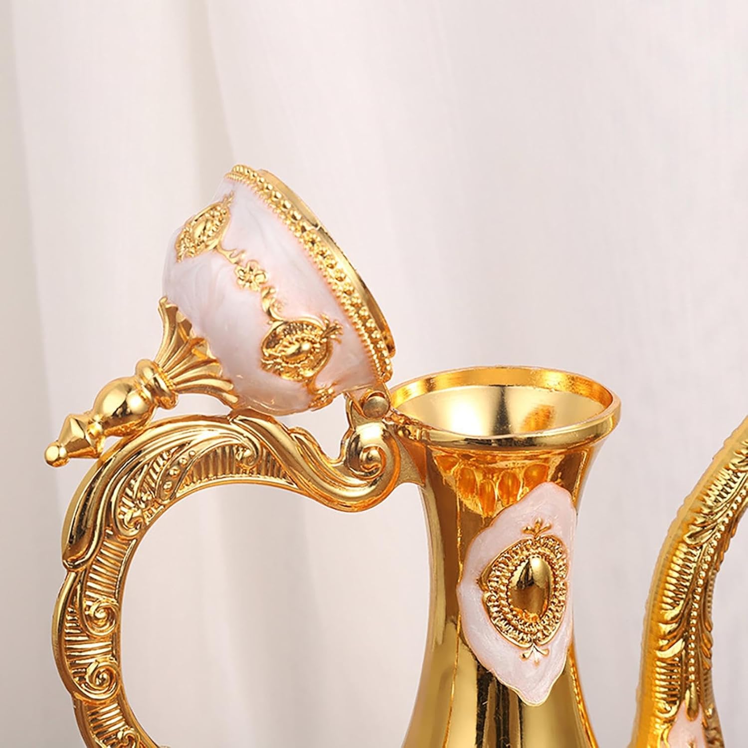 Turkish Coffee Pot Cups Set of 6 with Matching Tray, Retro Turkish Tea Set for Tea Parties or Special Occasions, Vintage-Inspired Gold Decorative Drinkware (SN.01)