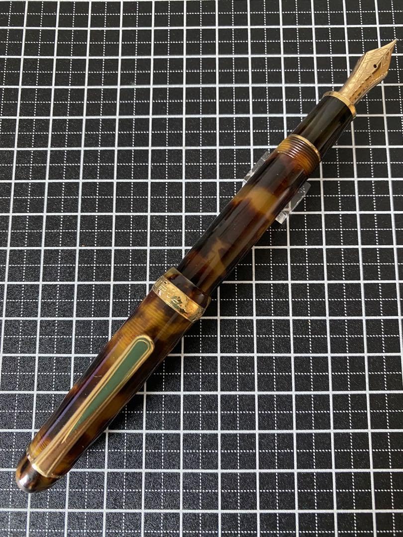 PLATINUM #3776 Celluloid ベッコウ　万年筆　字幅M Amazon | PLATINUM #3776 Celluloid ベッコウ 万年筆 字幅M