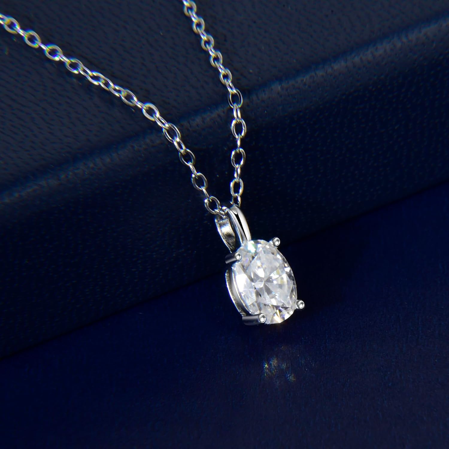 Moissanite Necklace for Women - D Color Round Cut with GRA Certification and 925 Sterling Silver Adjustable Chain, Ideal Gift for Anniversary, Valentine's Day, and Christmas