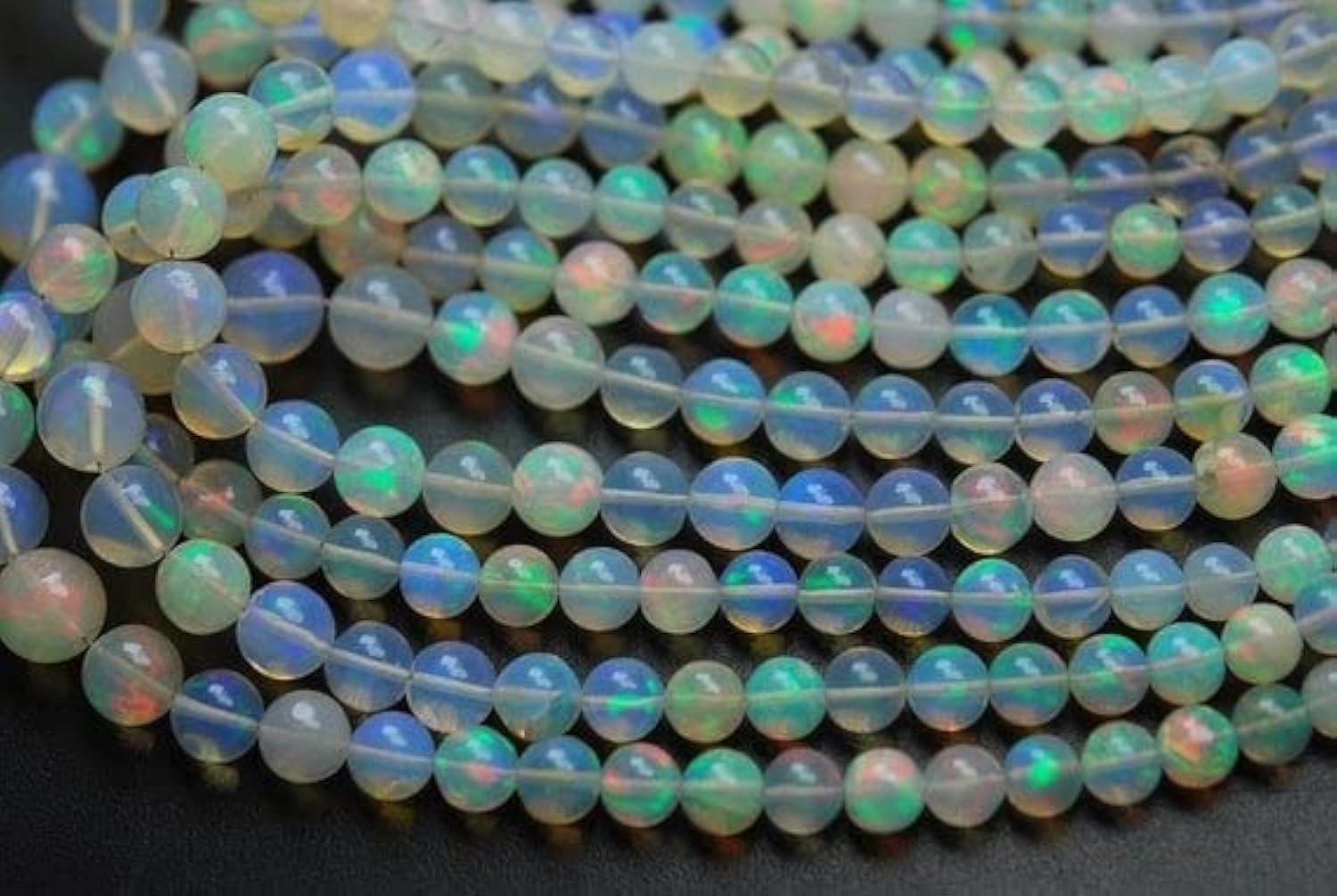 Opale éthiopienne naturelle 4-7mm pour créer vos colliers bohèmes chics au quotidien