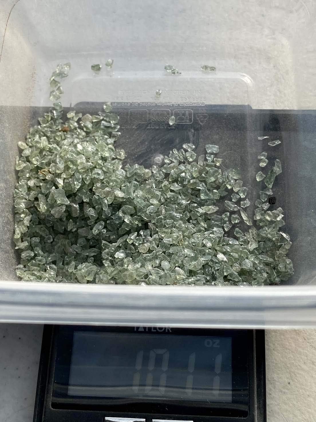 Green Apatite - Just Above 2mm - no Powder - 100% Green Apatite Life+Love! Calming Soothing! ja2(20 Pounds)