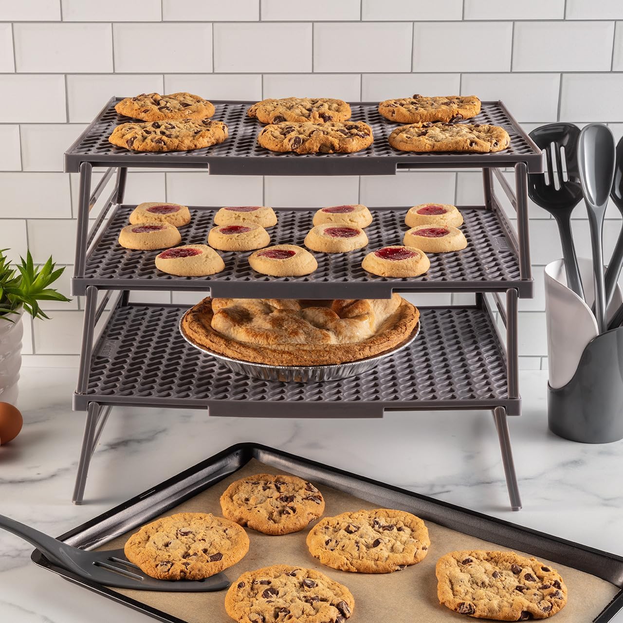 Hutzler Coolwave Stackable Cooling Rack, 15 x 10 Inches, Collapsible Baking Rack, BPA Free (Gray)
