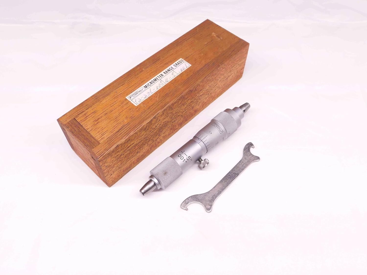 Fowler Inside Tubular Micrometer 4" - 5" Range .001 Graduation 52-236-005 MIC