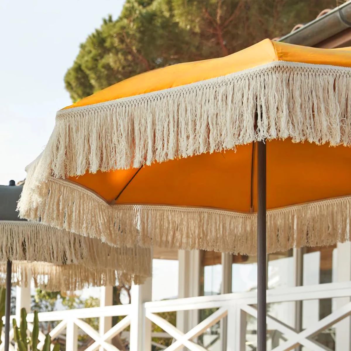 newgarden - Parasol en tissu et franges pour extérieur, plage, jardin, Ø 220 cm, pliable, structure en acier inoxydable, hauteur réglable pour la terrasse et le balcon, grand