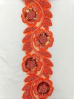 Vista 4 de Elegante ribete de encaje naranja con cuentas, diseño floral con lentejuelas, ideal para realzar el vestido, cuentas plateadas, cristales