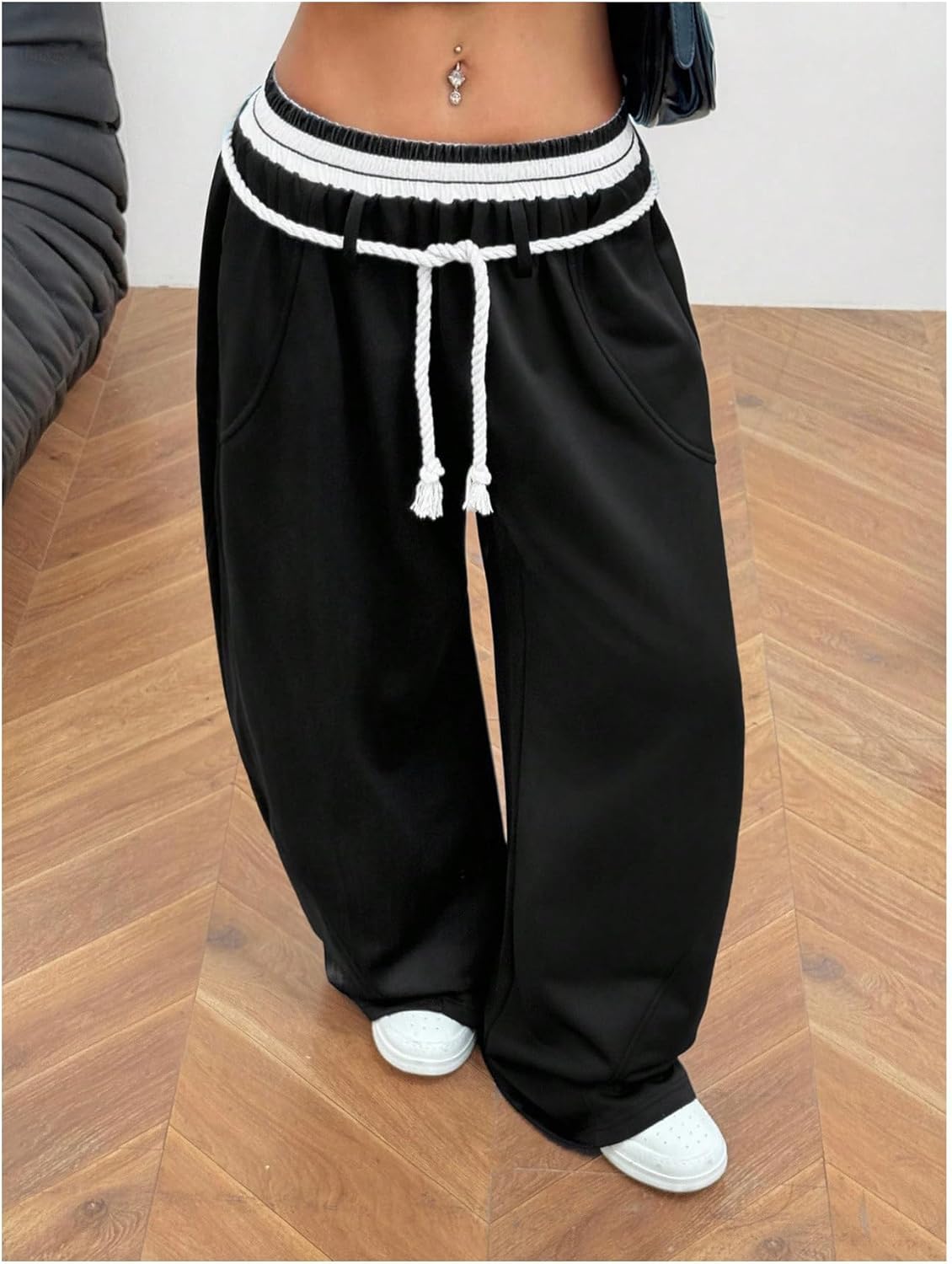 Verdusa Women's Baggy Pants Color Block Wide Leg Sweatpants Loose Trousers Streetwear - Image 3