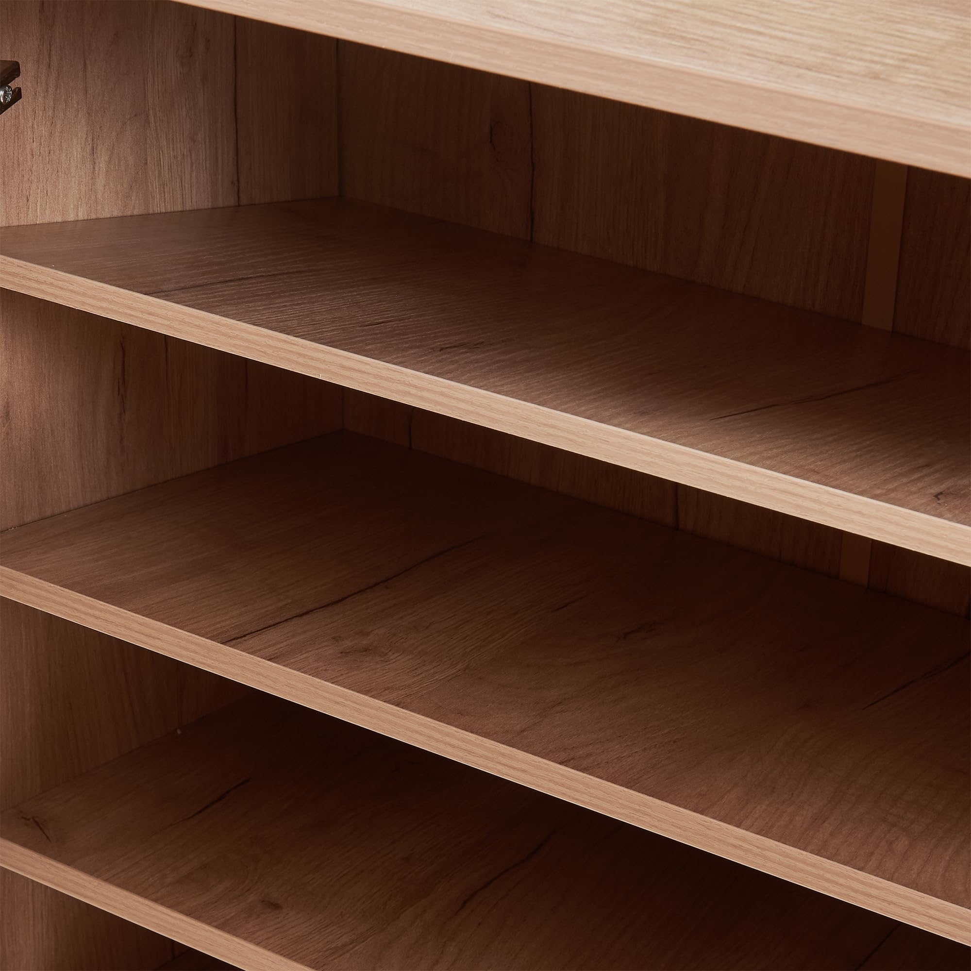 [en.casa] Schuhschrank Løten Schuhregal mit 4 Türen und 9 Ablagen Schuhablage 120 x 36 x 97 cm bis zu 18 Paar Schuhe mit gepolsterter Sitzbank Schuhaufbewahrung Eicheoptik