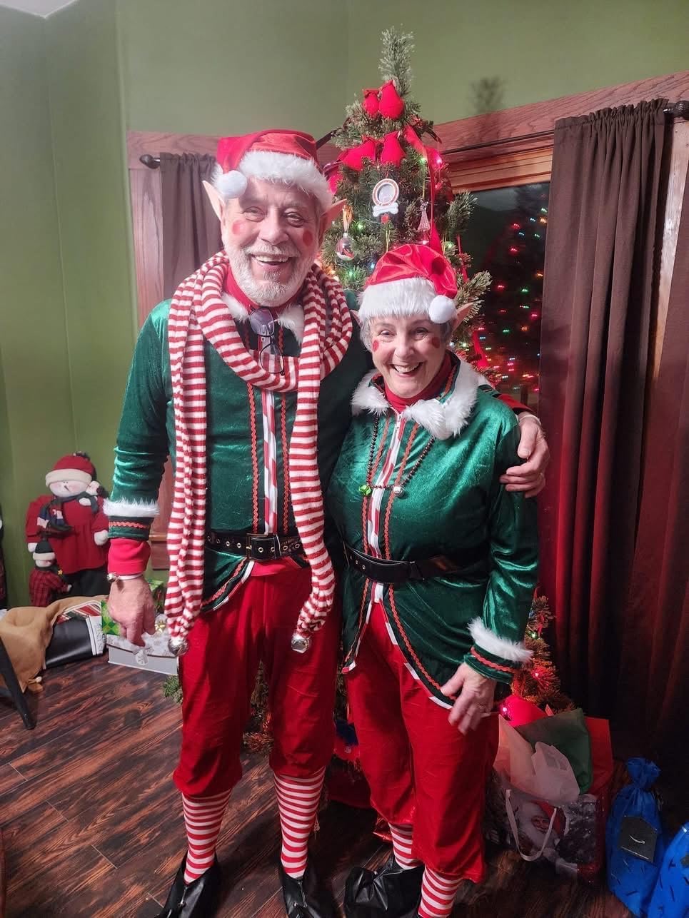 Christmas Elf Costume,6 Piece unisex Elf clothing Suit,Cosplay Party Costume,Adult Santa Outfit Xmas Holiday Party