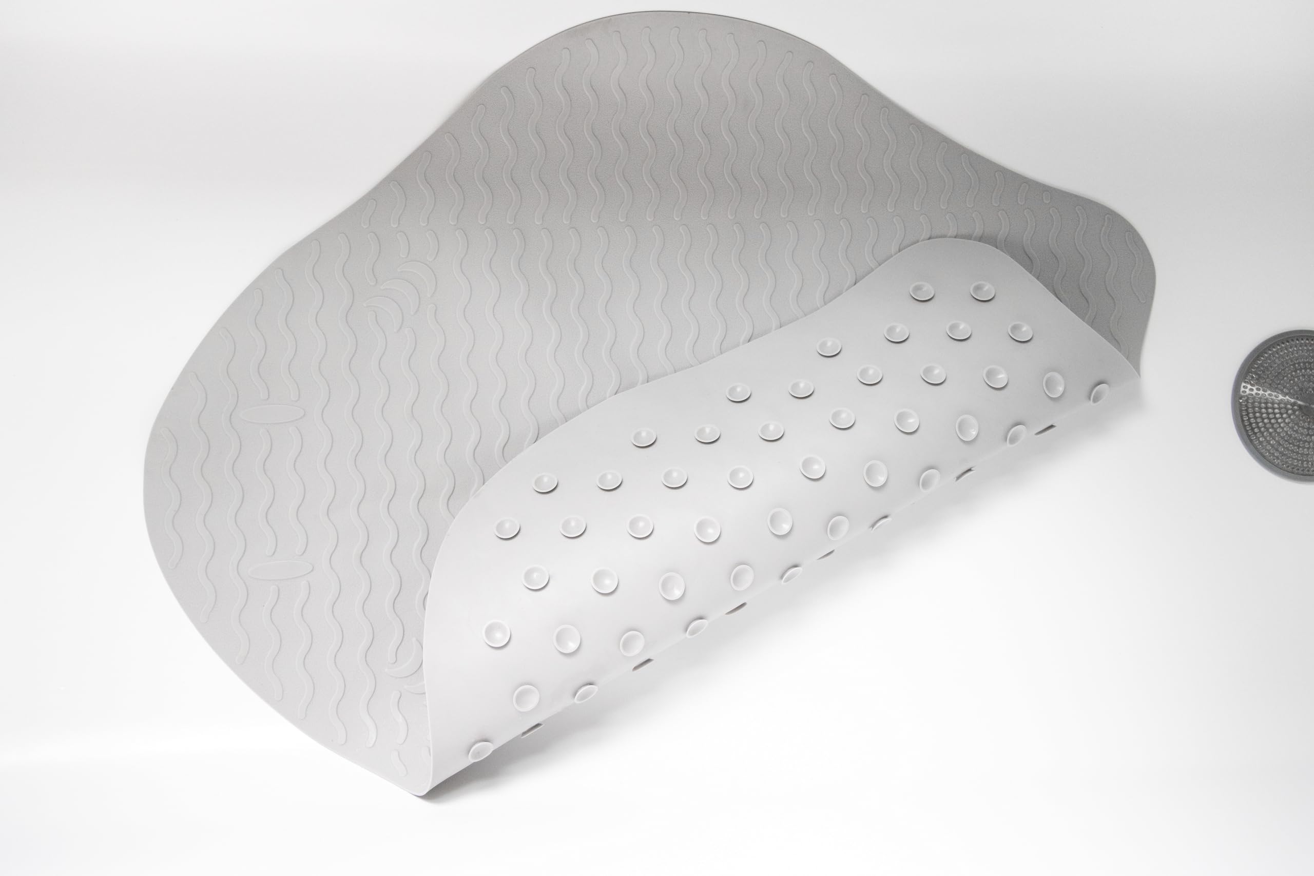 Ubbi Stingray Bath Mat for Baby Non-Slip, Powerful Suction Cups, Baby Bathtub Time Essentials, Grey, 76 x 69 cm (Stingray) - Image 4