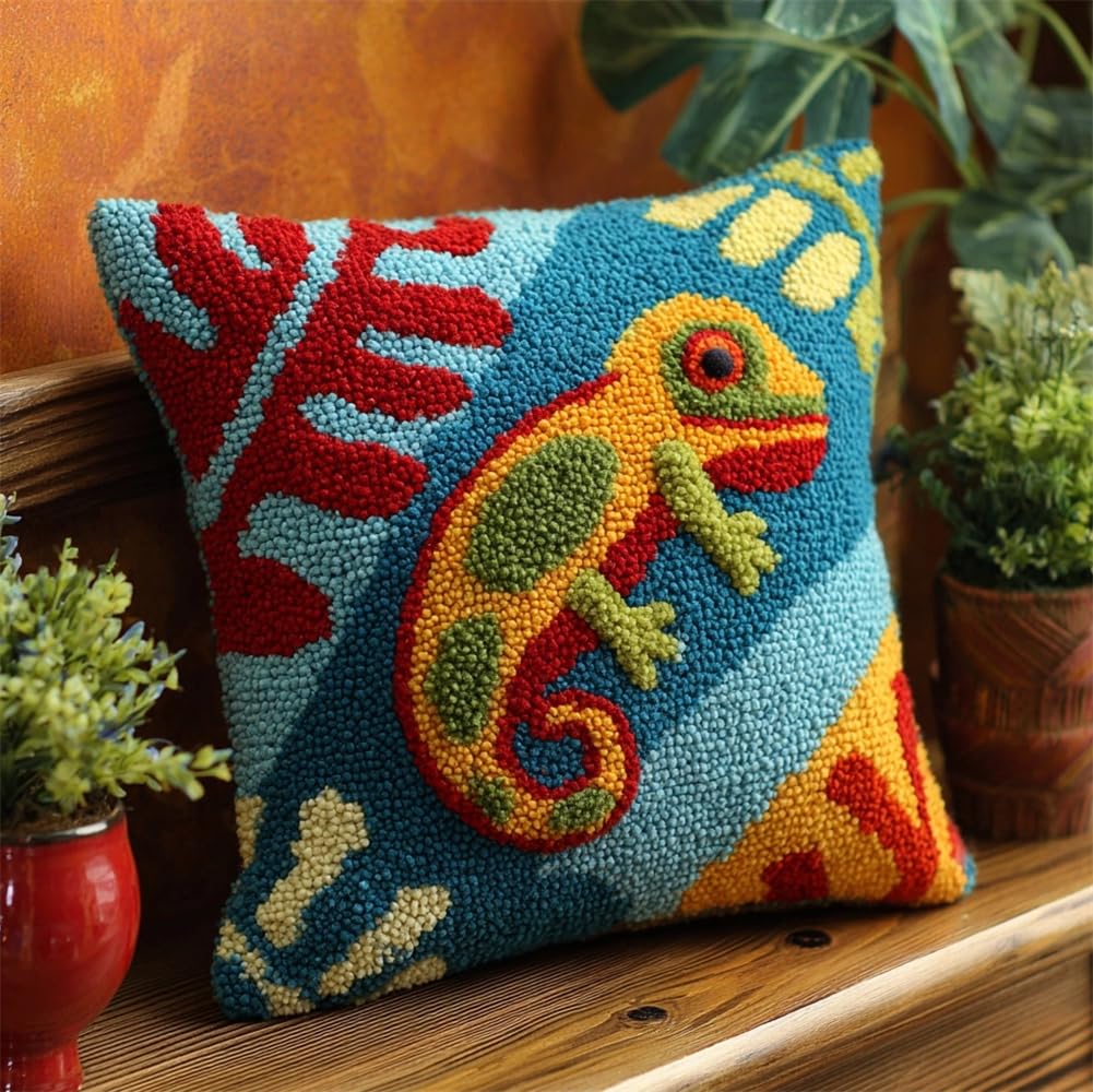 kitphoenix Latch Hook Kits Pillow Lizard Pattern DIY Handmade Cushion Crochet Yarn Embroidery Needlework Hook and Latch Kit Pillowcase Rug Cover Home Sofa Christmas Decoration 17X17Inch