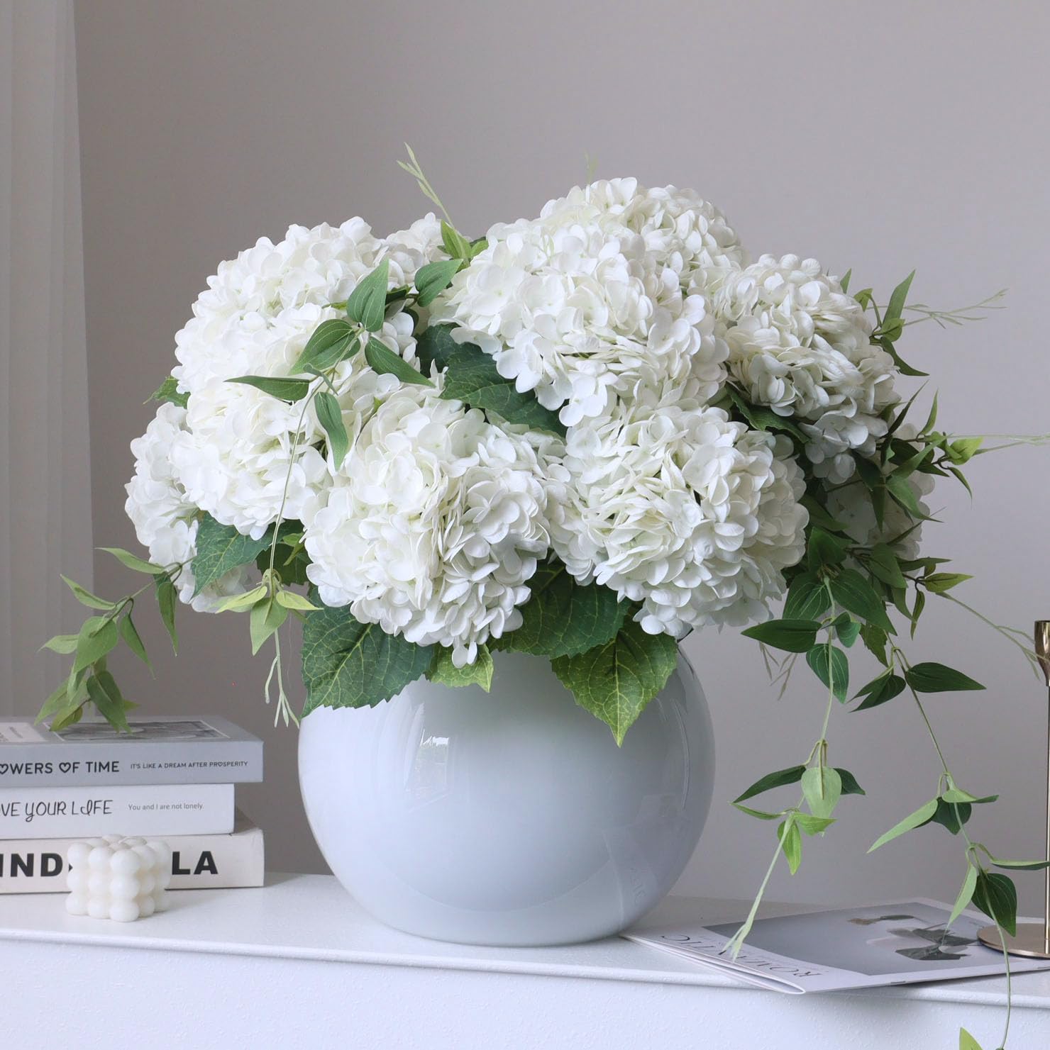 4pcs 21 Faux White Hydrangeas Artificial Flowers Real Touch Silk Hydrangea Flowers with Stems for Bridal Wedding Bouquet