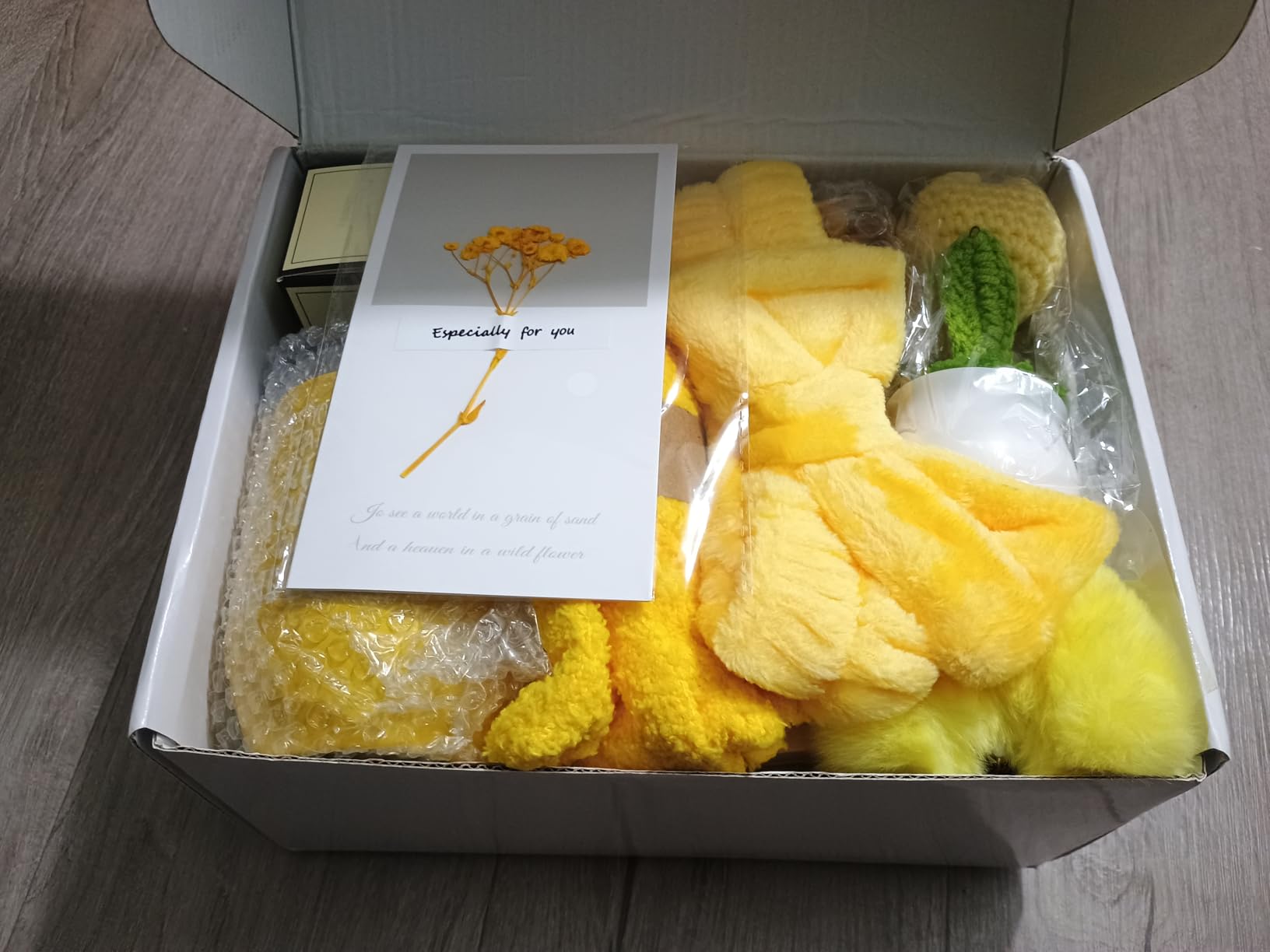 Leewjed Self Care , 16pcs Gift Baskets for Women Relaxing Spa Gifts Birthday Care Package Valentines Day, Mothers Day, Christmas for Her Girlfriend Sister Wife