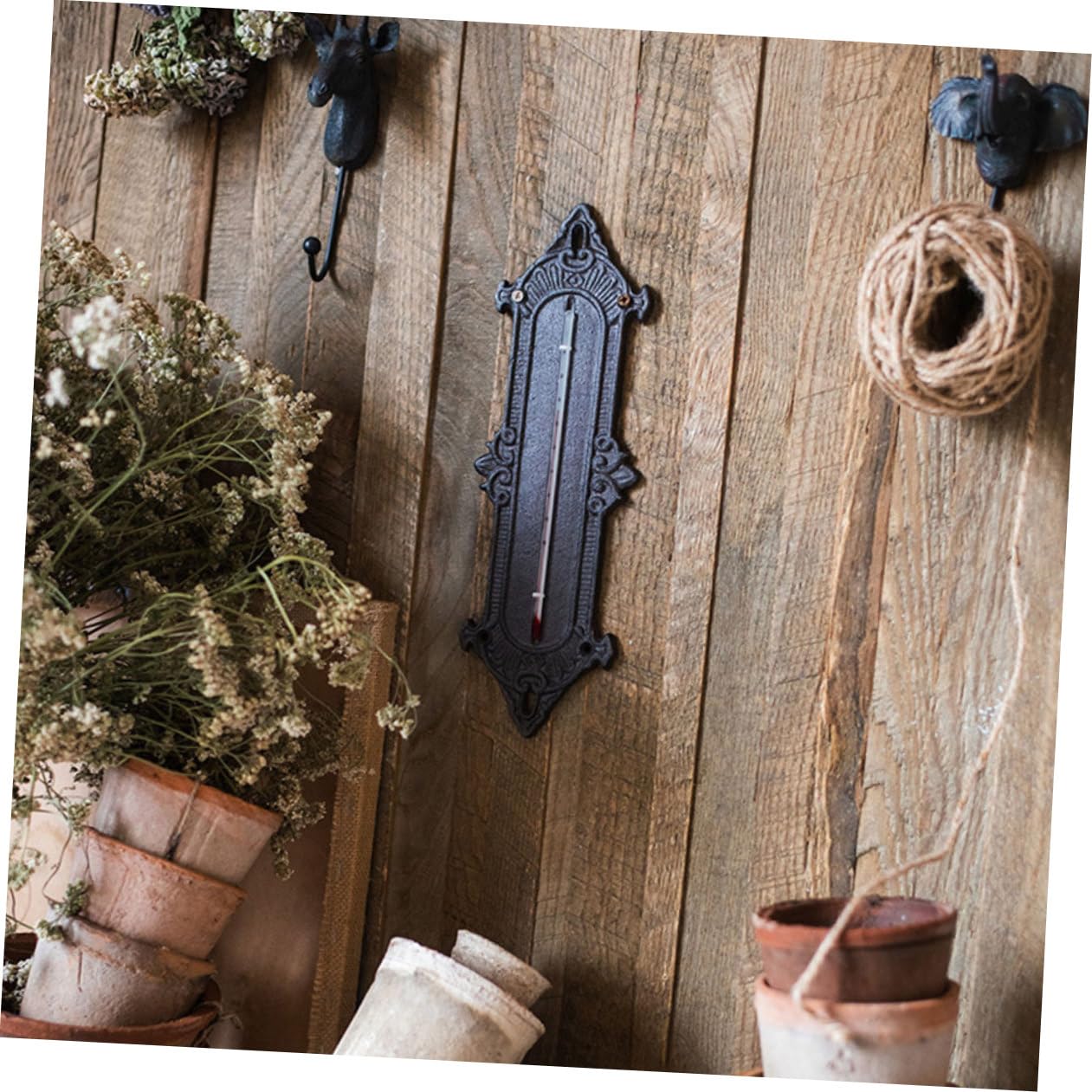 Angoily Thermomètre D’Ambiance en Fonte Noir pour Usage Extérieur et Intérieur Décoration Murale Europeenne Classique Précision Fiable