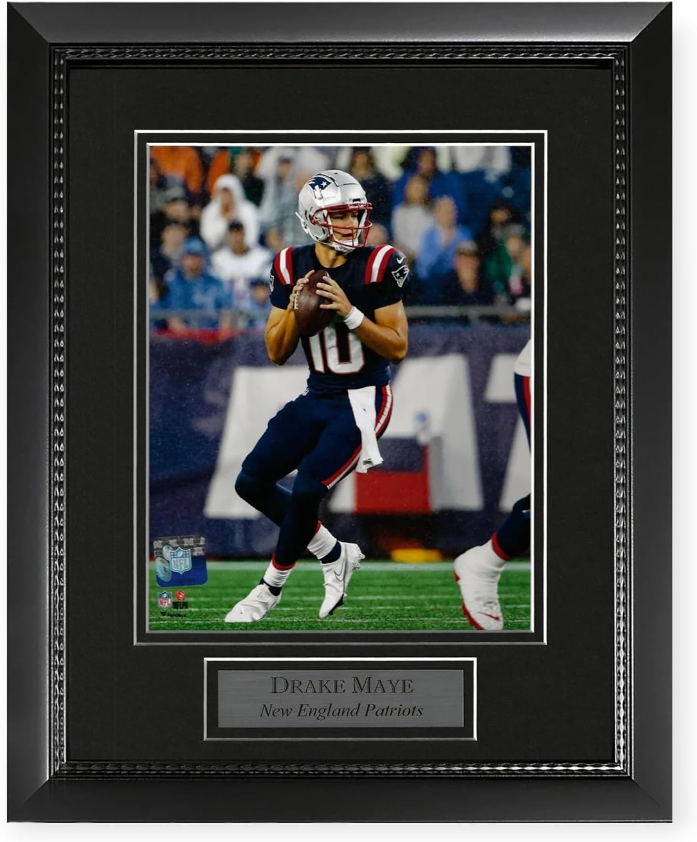 Drake Maye Unsigned Photograph Framed to 11x14