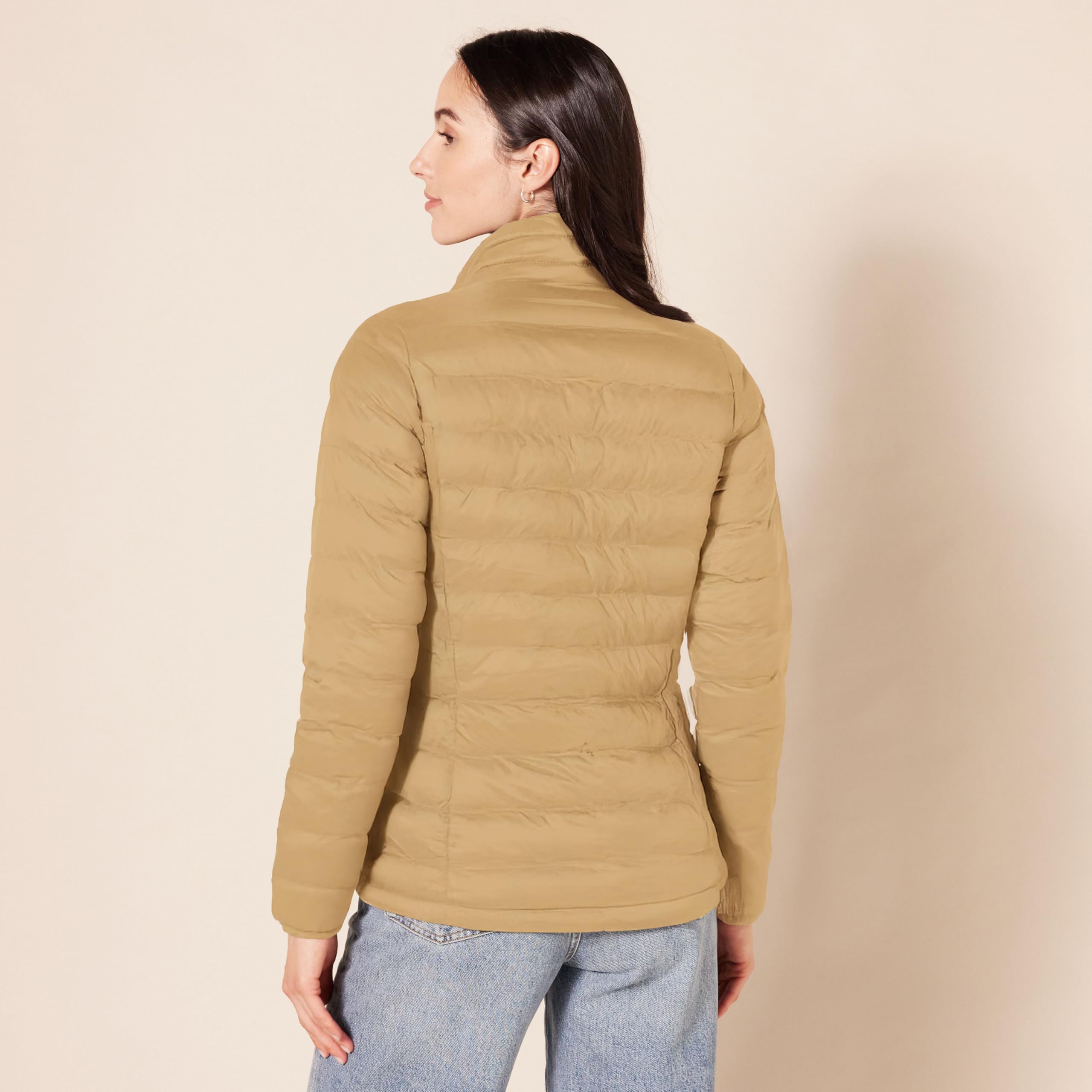 Amazon Essentials Piumino Leggero a Maniche Lunghe Resistente all'Acqua Ripiegabile (Disponibile in Taglie Forti) Donna