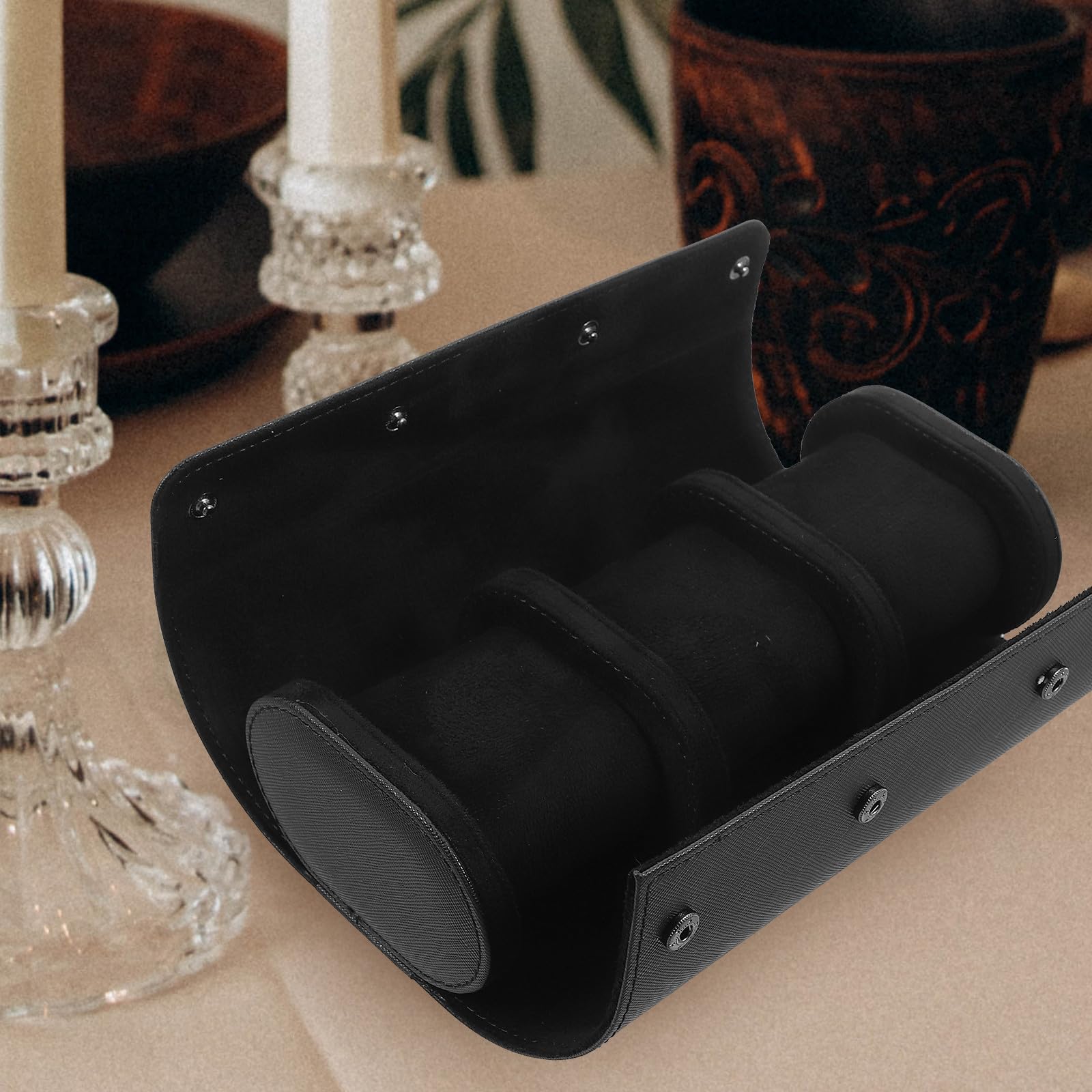 Custodia Organizer Rotondo Elegante e Portatile Porta Orologi da Viaggio in Pelle Pu Nera 3 Scomparti Elastici per Orologi e Gioielli