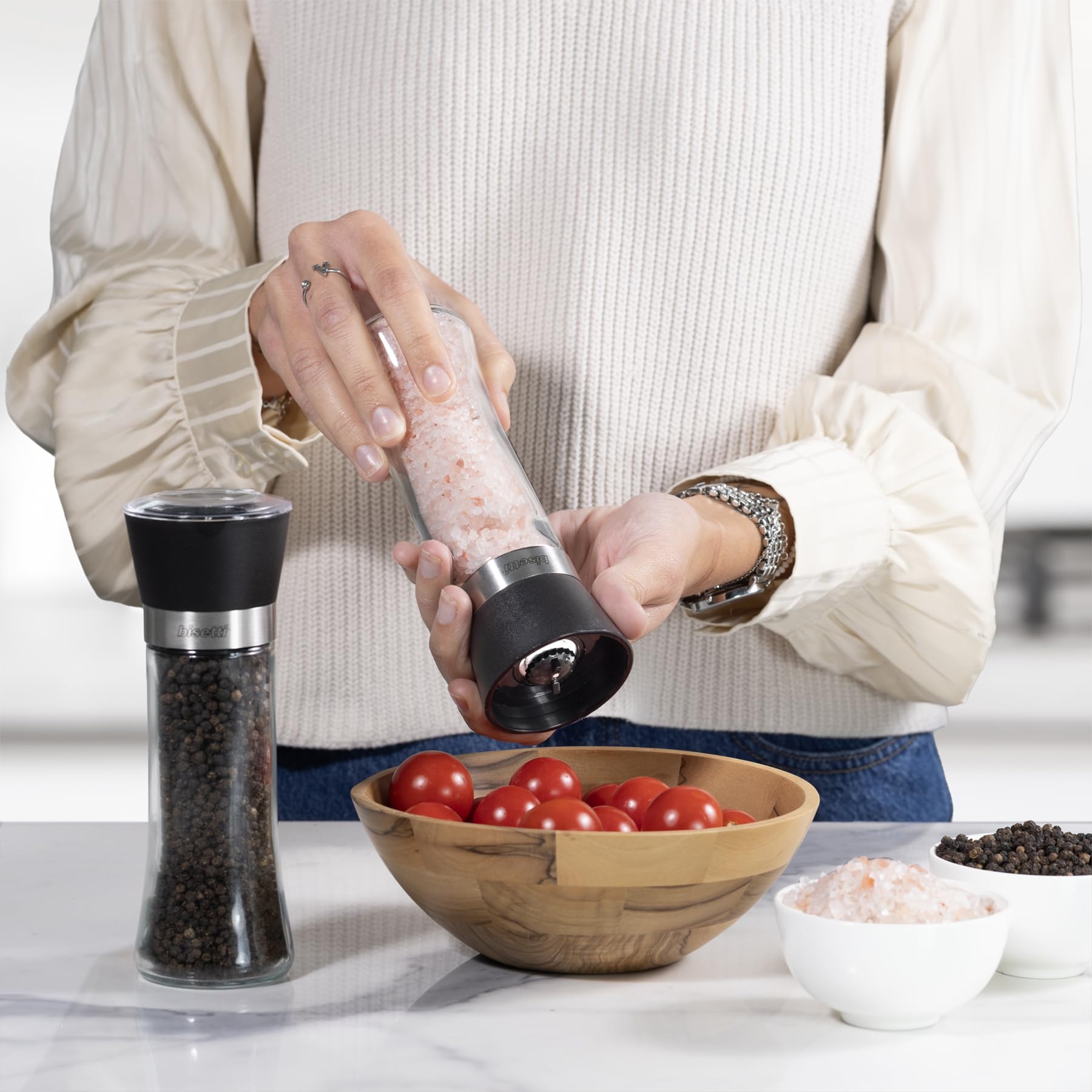 Macina Sale e Pepe, Set Manuale in Acciaio e Vetro - Macina Pepe e Sale Professionale - Design Elegante e Robusto - Ideale per Cucina e Ristorante - Facile da Usare e da Ricaricare - BISETTI