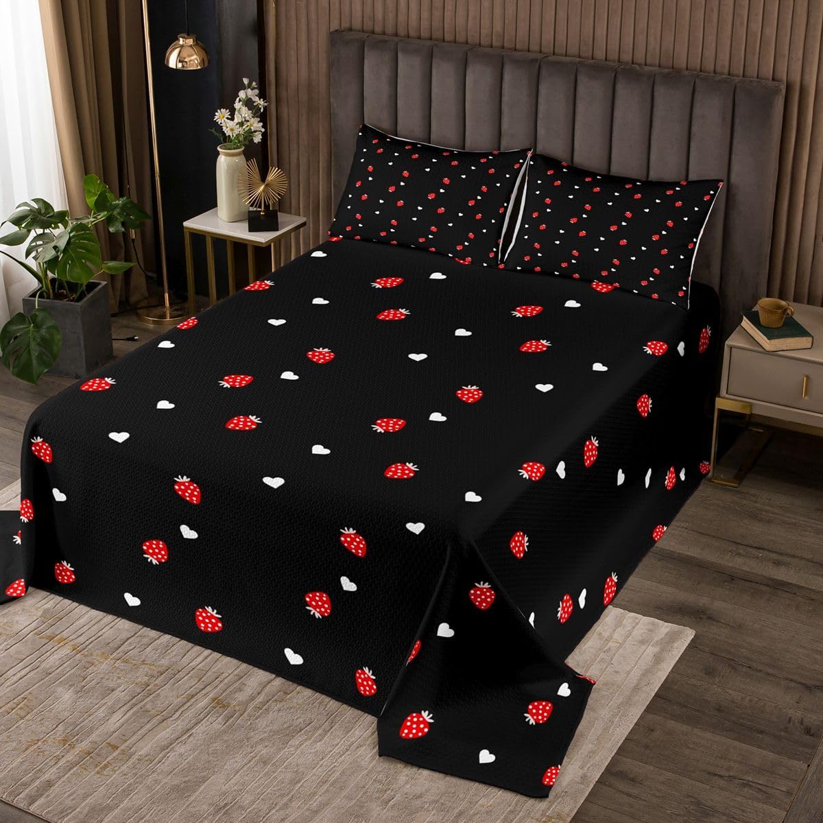 Feelyou Strawberry Kids Bedspread Red Black and White Coverlet King Size Kawaii Strawberry Quilt Set for Boys Girls Teens Bedroom Decor Women Men Cute Sweet Tropical Fruit Quilted 3Pcs