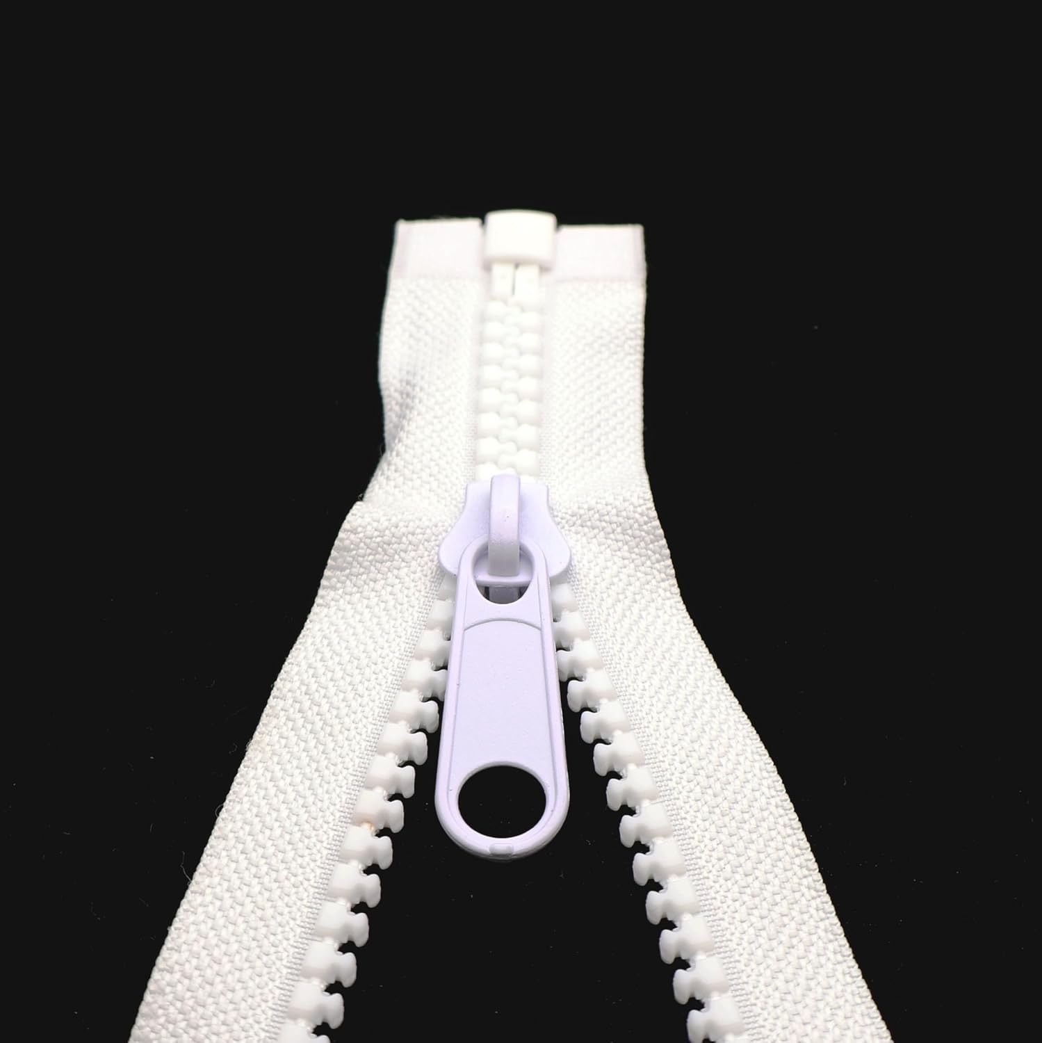 2PCS #10 Heavy Duty Zippers for Sewing Separating Plastic Zippers White Tape for Sleeping Bags, Boats, Canvas,Dog Beds, Covers, Tents (27 Inch, White) YIGUANXIN