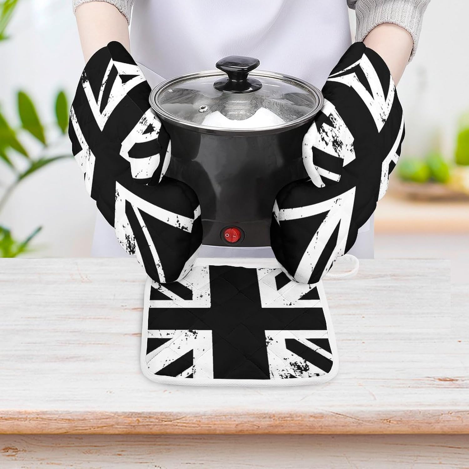 White and Black British Flag Print Oven Mitts and Pot Holders 3 Piece Sets Heat Resistant Gloves Hot Pads Potholders for Kitchen Baking Cooking