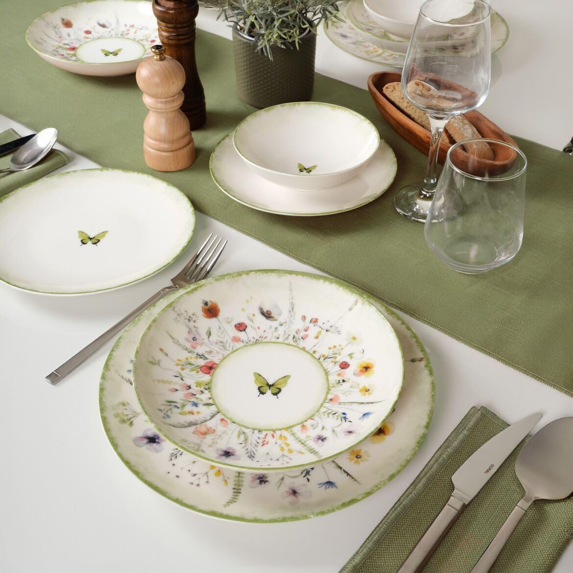 Elegancki 16-częściowy serwis obiadowy, 100% porcelana, w zestawie talerze do serwowania, miski i talerze deserowe, można myć w zmywarce i używać w kuchence mikrofalowej