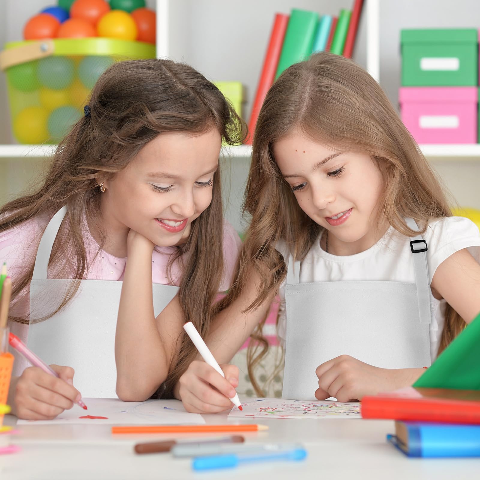 NACHLYNN Delantal ajustable para niños con 2 bolsillos, delantales de pintura para niños, 4/10/20 piezas, delantales para pintar y cocinar y manualidades