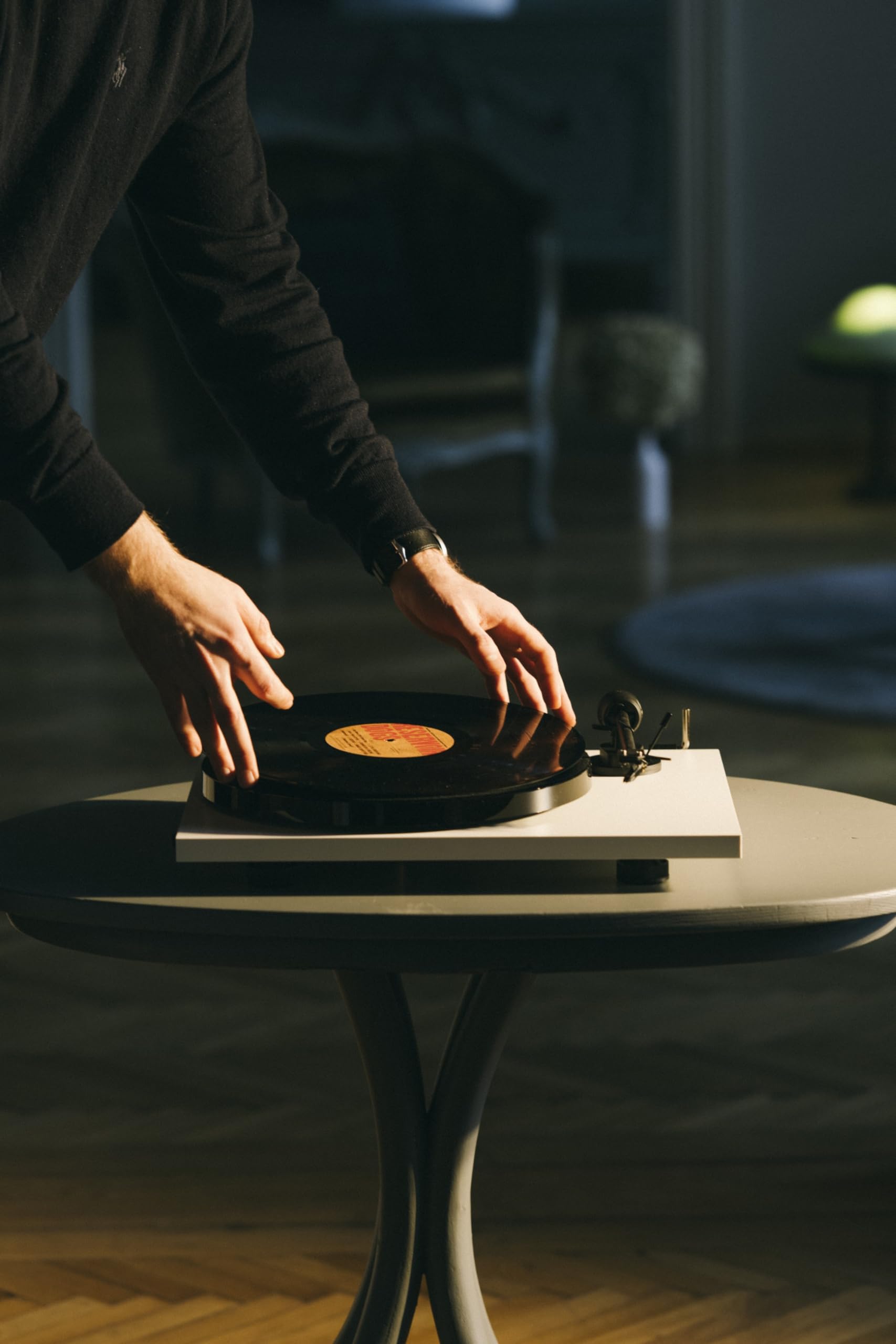 Pro-Ject E1, Plug & Play Einsteiger Plattenspieler Mit Elektronischer