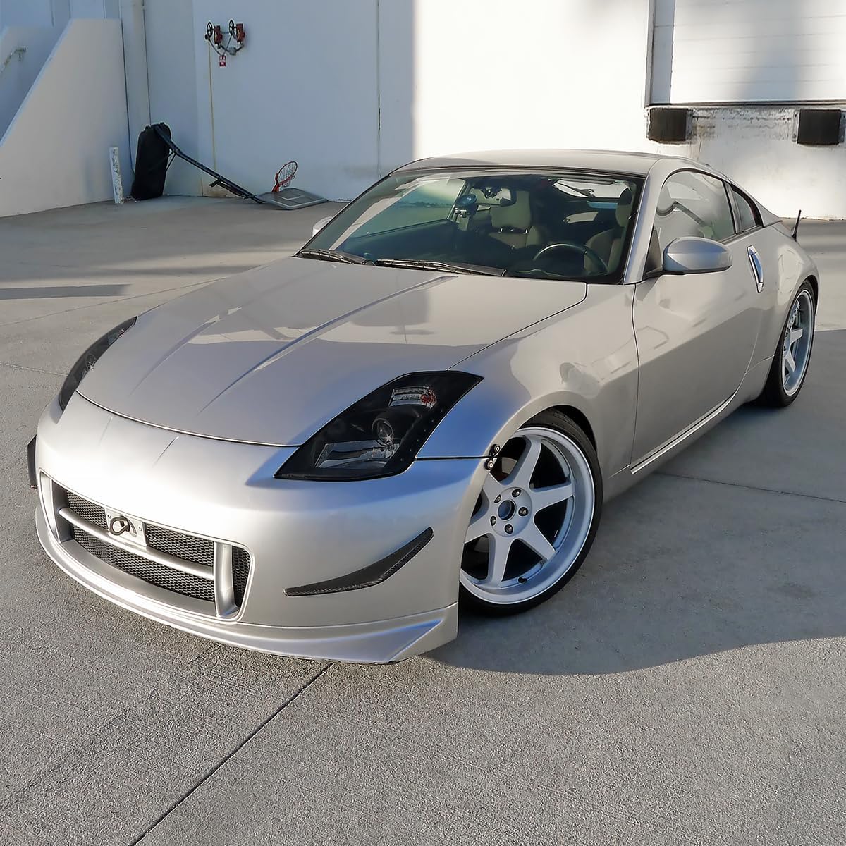 SPEC-D TUNING Black Smoke Projector Headlights w/LED Strip Compatible with 2003-2005 Nissan 350Z With Factory HID Headlights, Left + Right Pair Headlamps Assembly