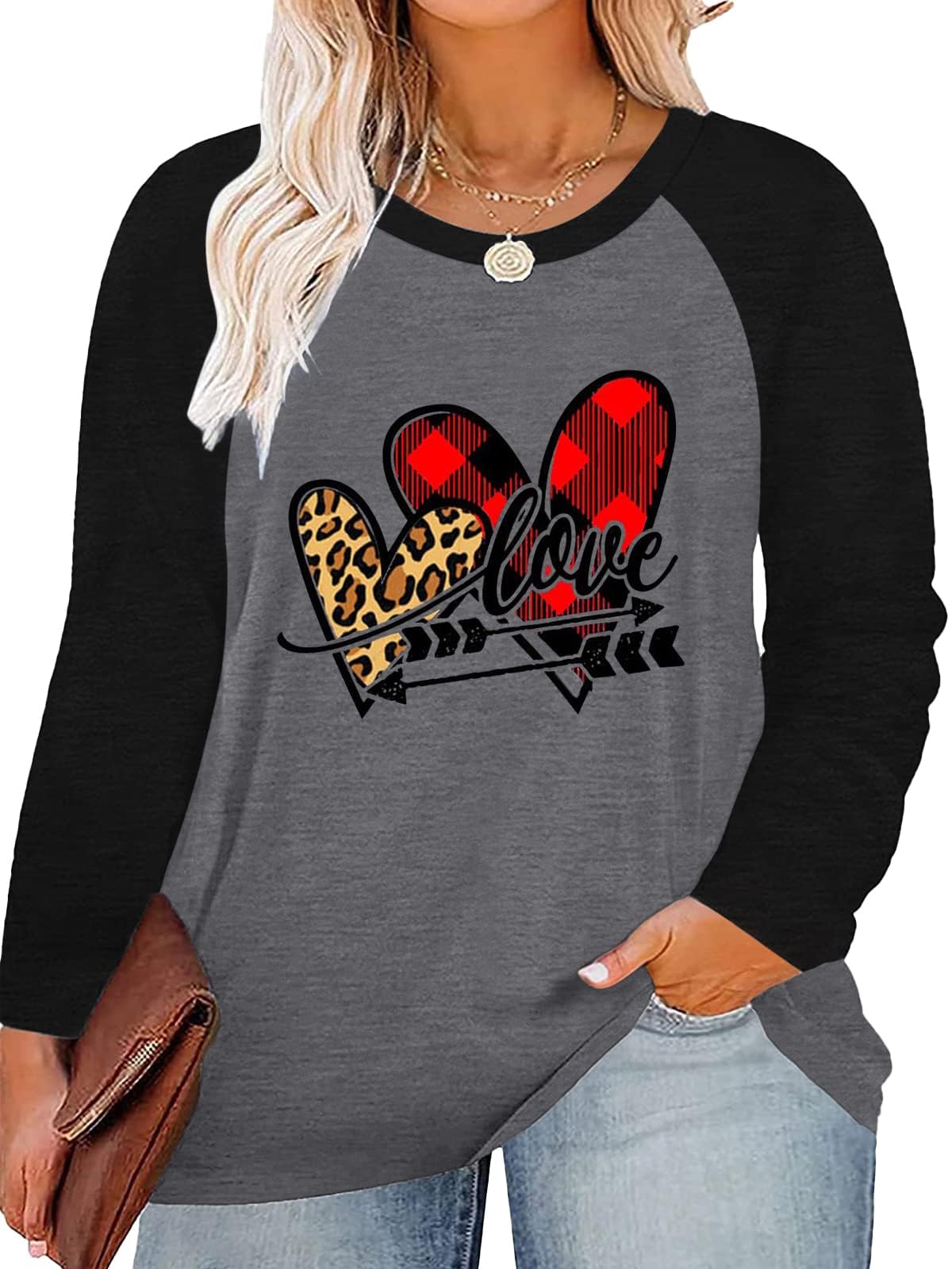 Plus Size Shirt Women Buffalo Plaid Love Heart Graphic Tees Cute Long Sleeve Tops Clothing for Her