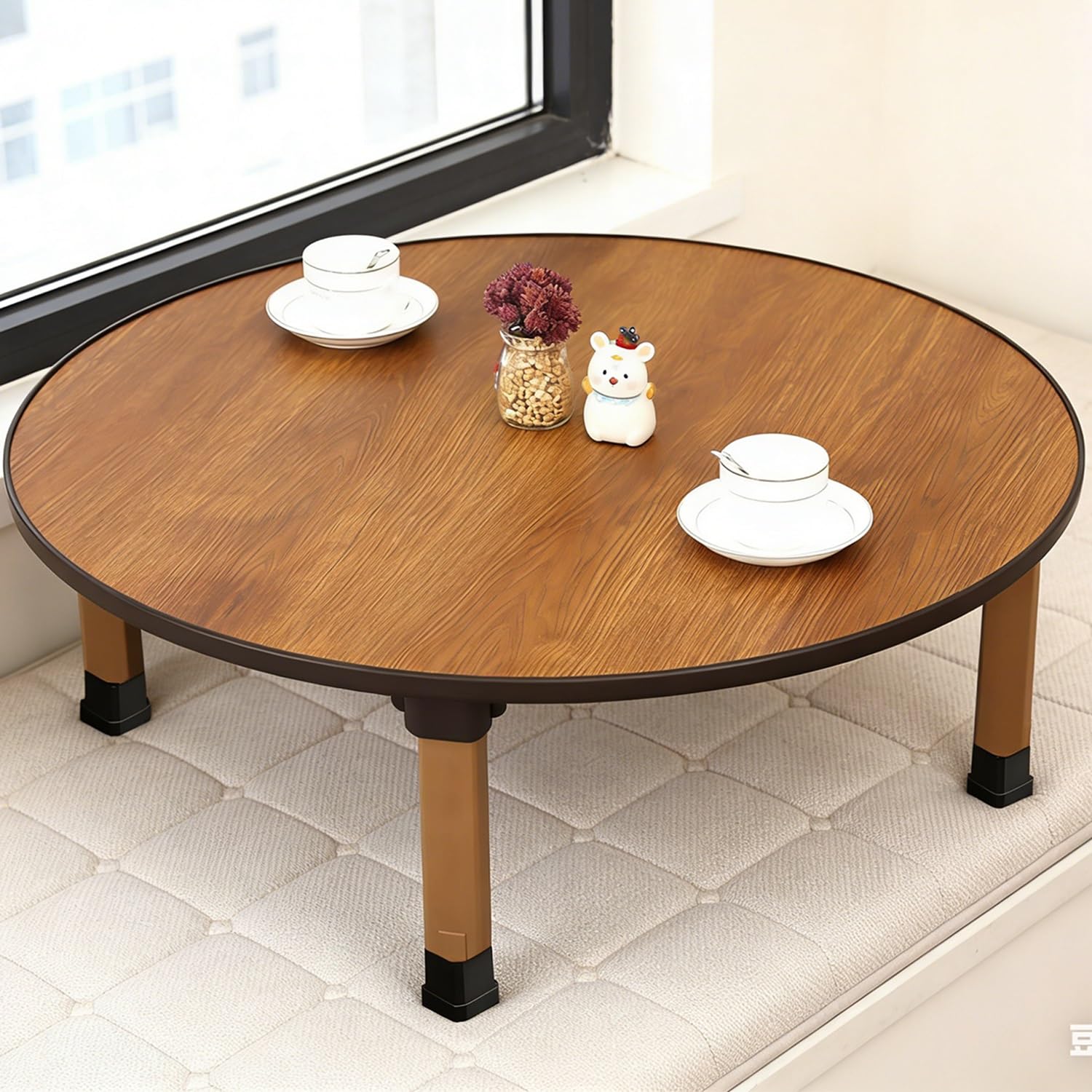 Table basse japonaise pliante bois pour optimiser les petits espaces