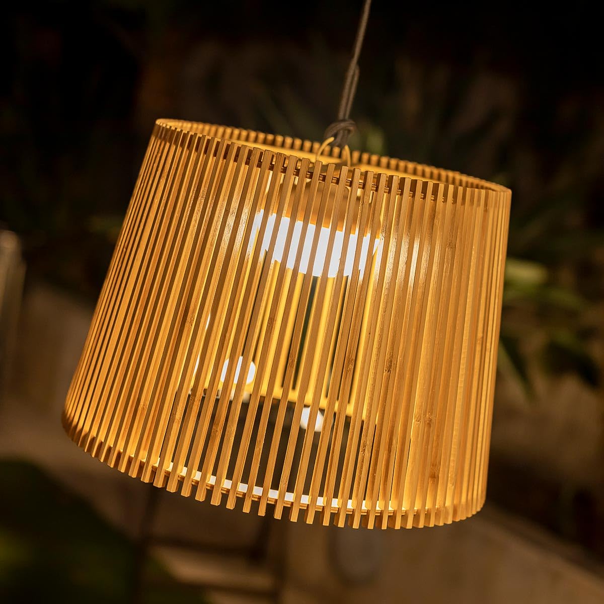 newgarden Okinawa Kabellose Outdoor- und Hängeleuchte, tragbar, 900 Lumen, LED, warm, 3000 K, aus Naturfasern mit wiederaufladbarem Akku, ohne Installation