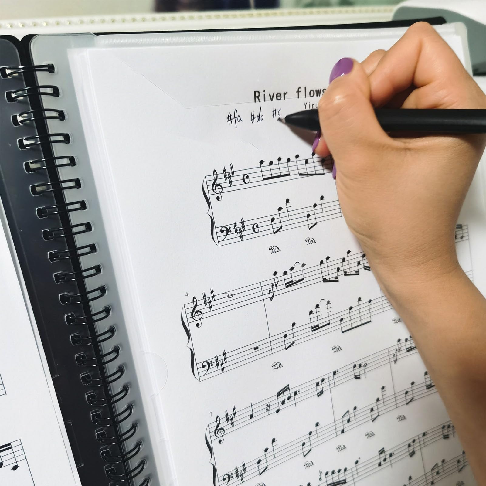 A4 Sheet Music Folder, 20 Sleeves 40 Pages Double Side Writable Music File Folder A4 Piano Binder File Storage Holder for Marching Band Guitar Orchestra (A)