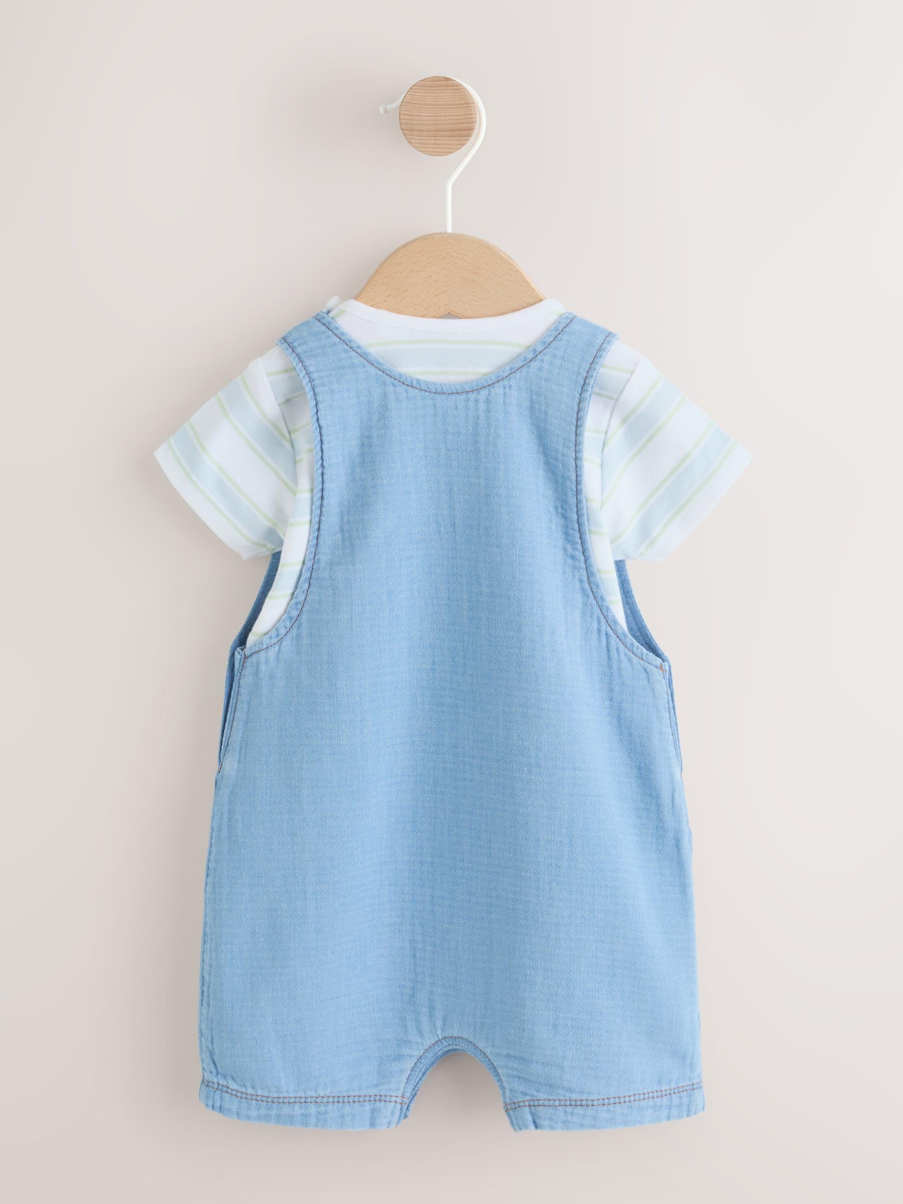 NEXT Bebés niño Conjunto de Peto y Bodi Tejidos para bebé