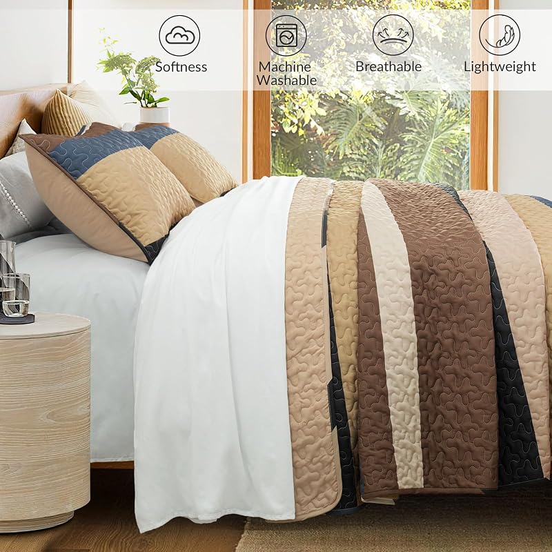 Whale Flotilla Reversible Camel Print Quilts Queen Size with 2 Pillow Shams image 3