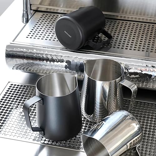 Miniatura 6 de watchget Jarra de espuma de leche de 11.8 fl oz20.3 fl oz30.4 fl oz50.7 fl oz (12 oz20 oz32 oz52 onzas) - Jarra de vapor de café para capuchino,