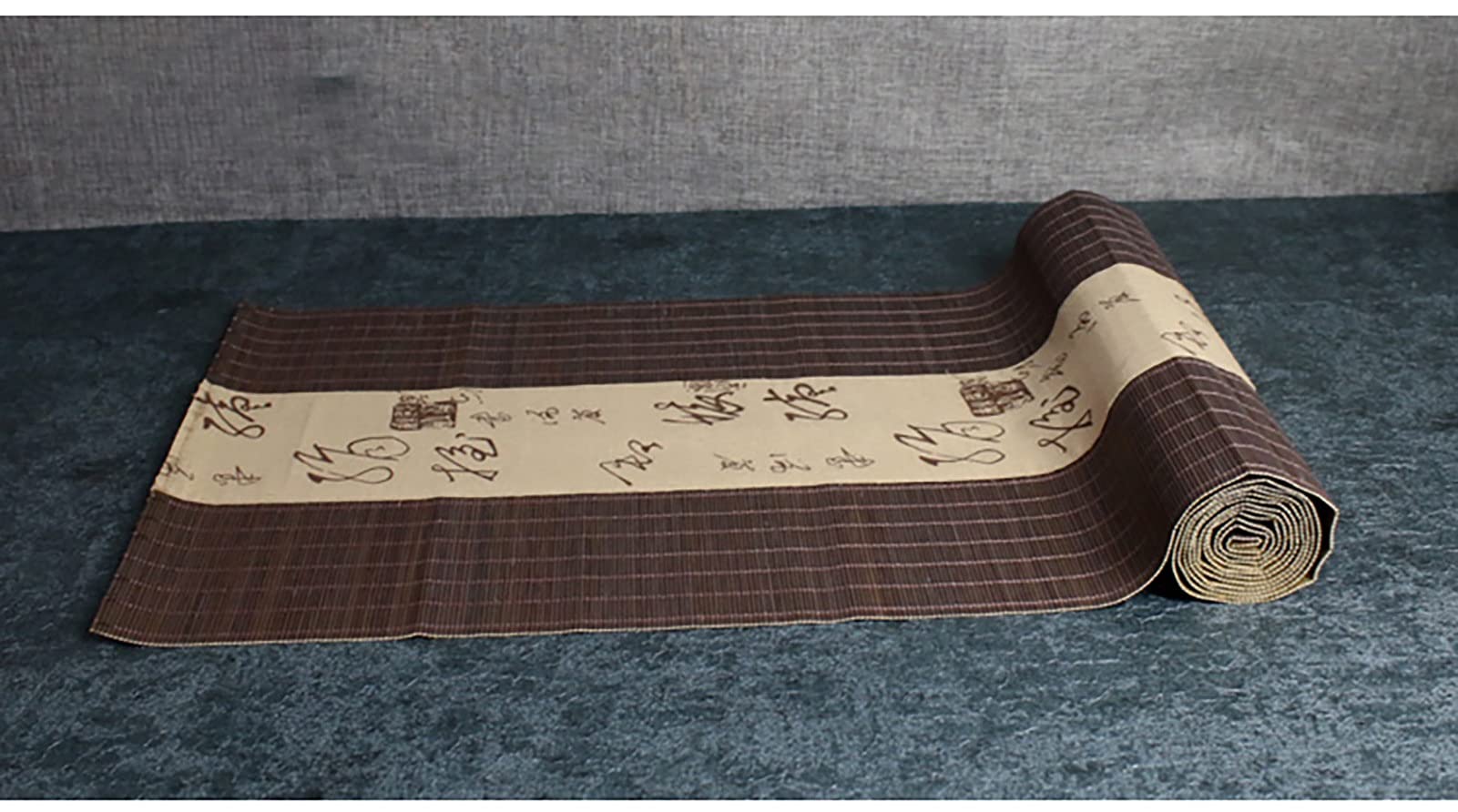 Chemin de table en bambou naturel, Chemin de Table en bambou antidérapant, tapis de salle à manger faits à la main avec décoration en tissu imprimé, facile à nettoyer et dessous de verre(Coffee,12" x