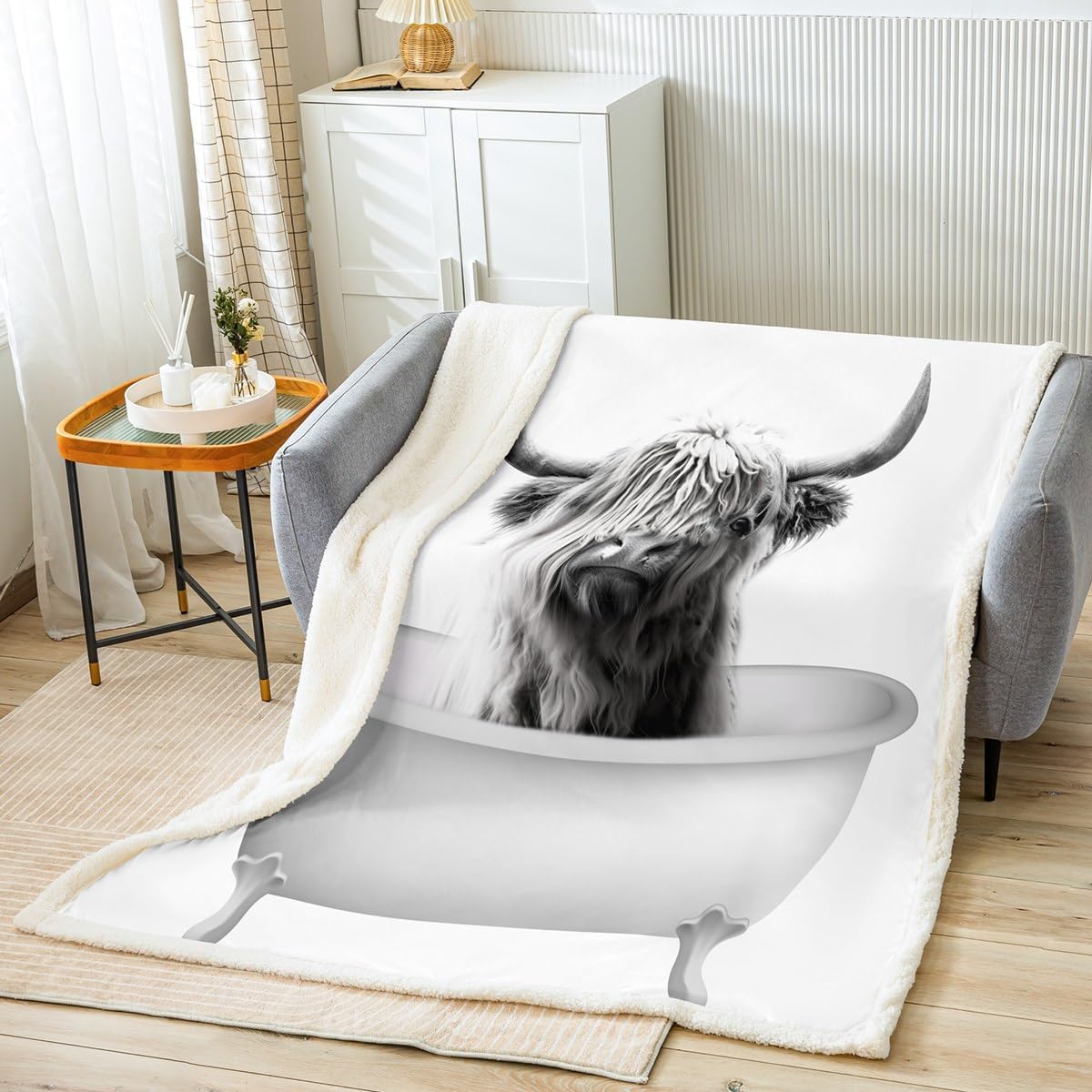 Highland Cattle Plush Blanket, Bull Cattle Throw Blanket For Kids Teens Adult, Western Cowboy Fleece Blanket Queen Size Farm Animal Cow Sherpa Blanket For Bedroom Living Room Sofa Couch, Grey White