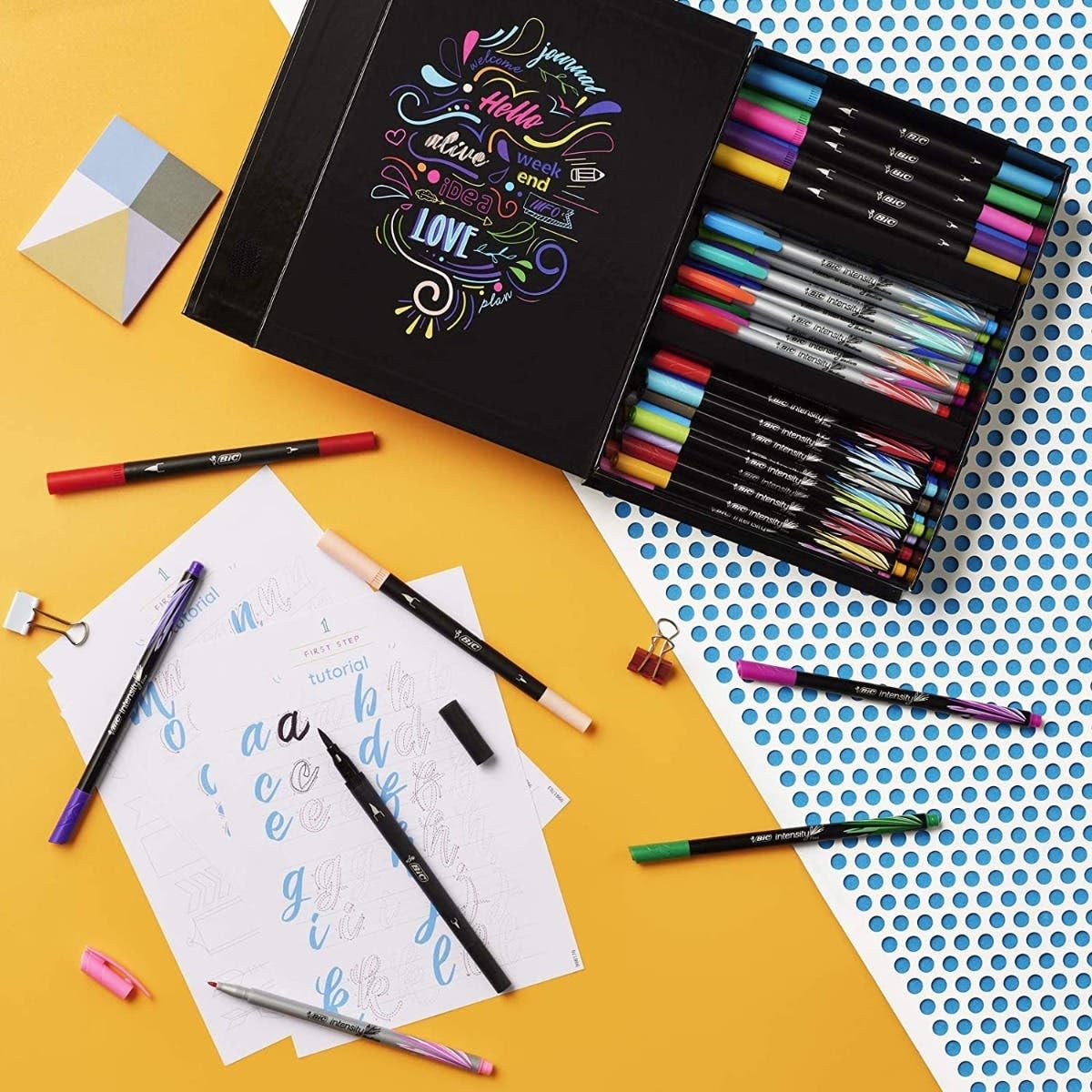 Kit de Rotuladores de Lettering BIC Intensity: Estuche Completo, 44 Rotuladores de Distintos Tipos para Potenciar tu Lado más Creativo, Un buen Regalo para los Aficionados al Lettering