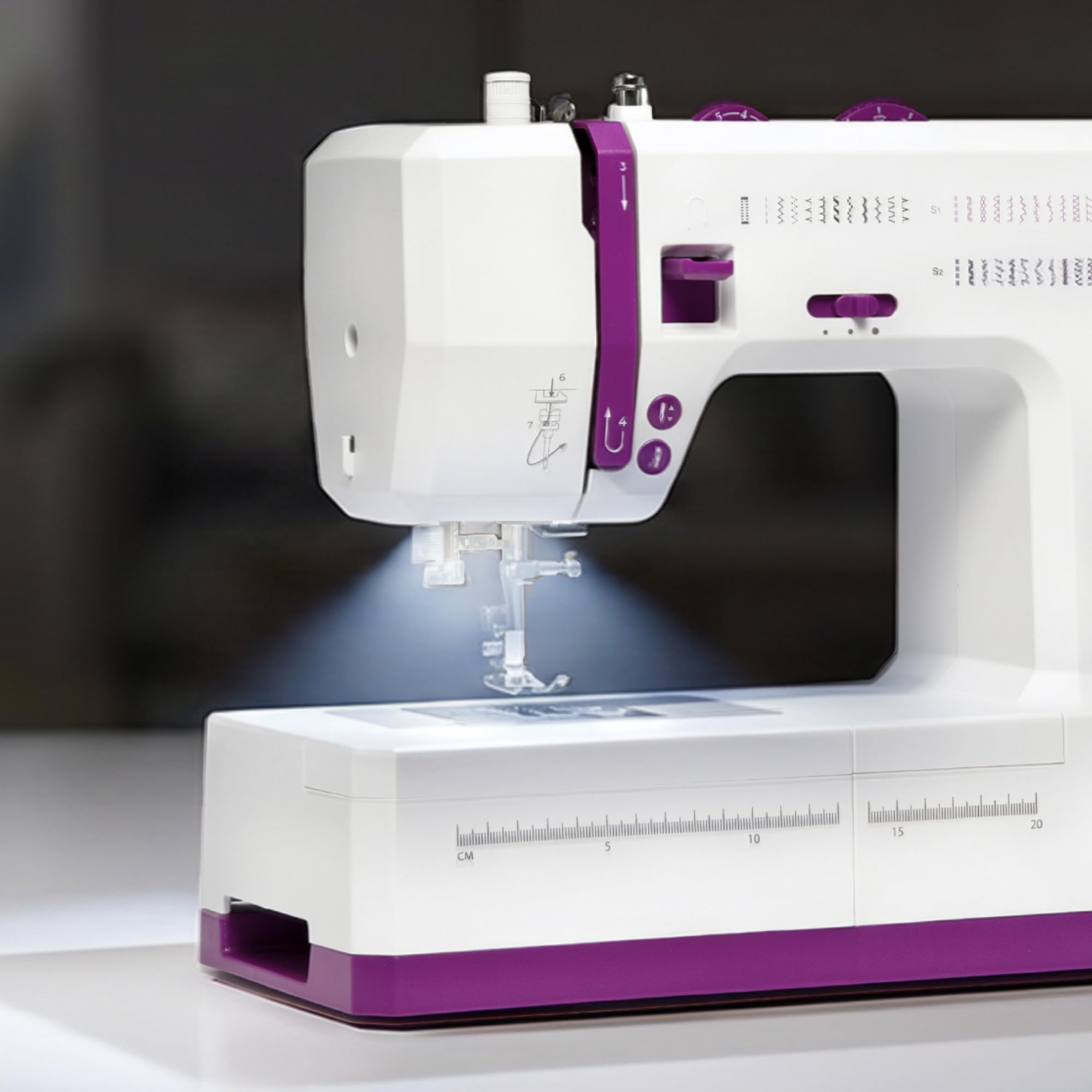 VIOLA Prêt-à-Porter Nähmaschine (Exklusive Edition) Nähmaschine mit 34 Nähprogramme, Servomotor, Nähmaschinen für dicke Stoffe, Jeans Jeans Nähen, Automatischer Einfädler