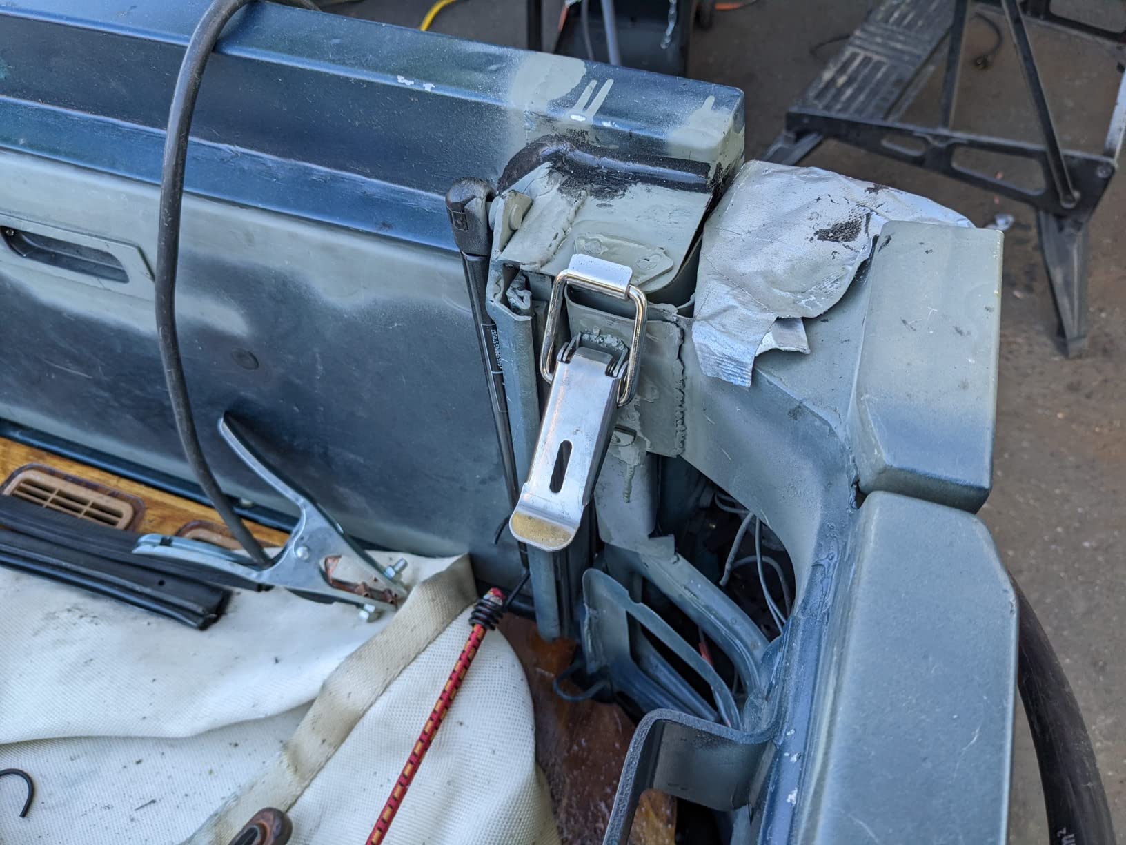 Sturdy Construction, Works as intended