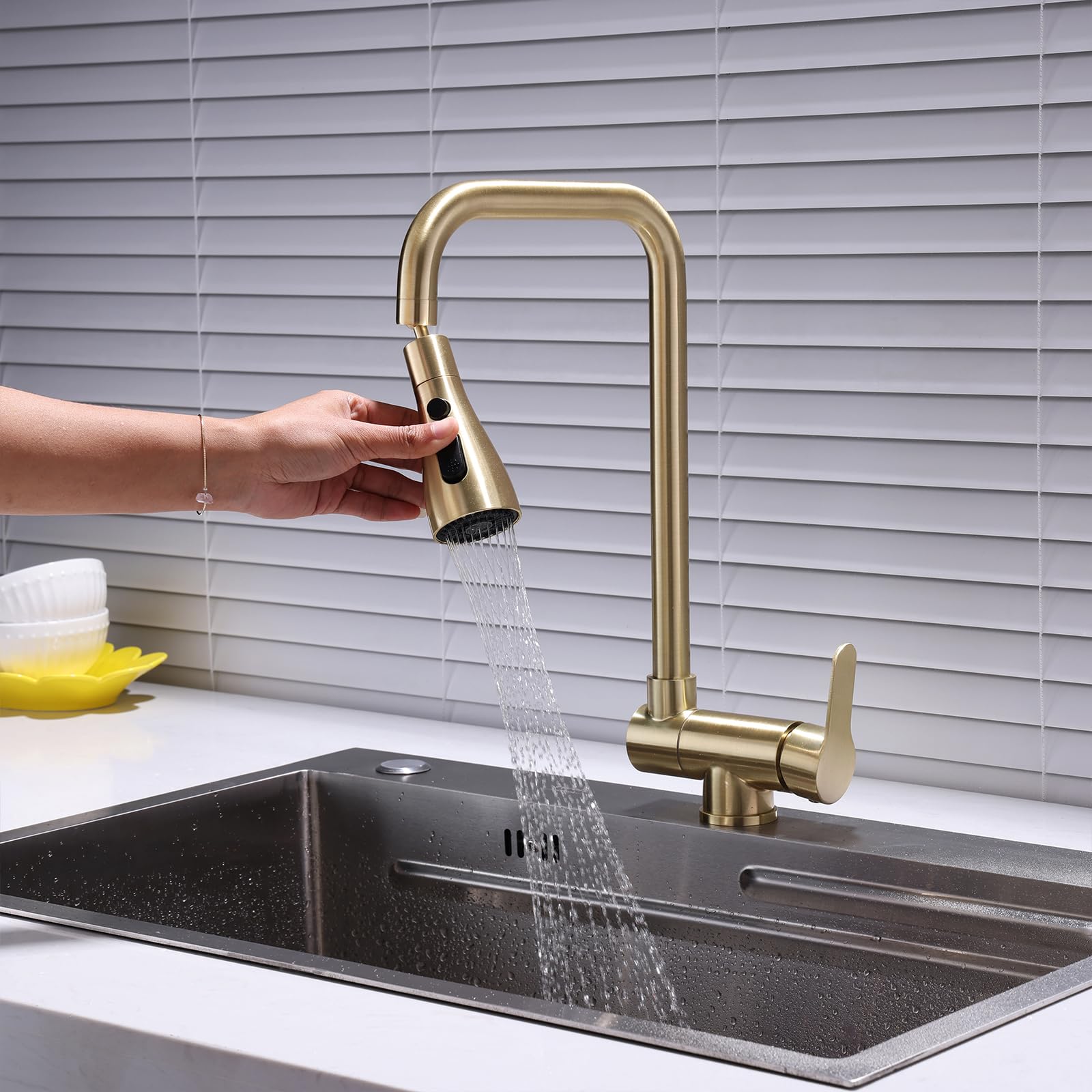 XJTNLB Robinet Cuisine Rabattable Or Brossé en L Robinet Cuisine Rabattable sous Fenetre Mitigeur Évier Une Seule Poignée-3 Modes