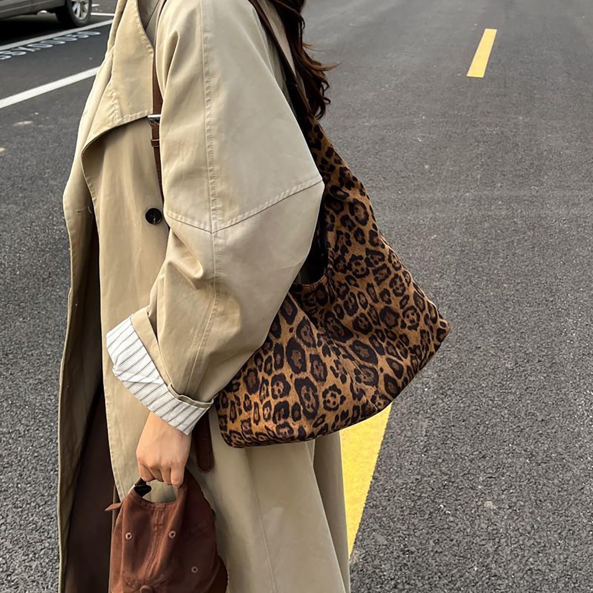 Women's leopard print handbag, tote multifunctional commuting shoulder bag, versatile and fashionable casual bag