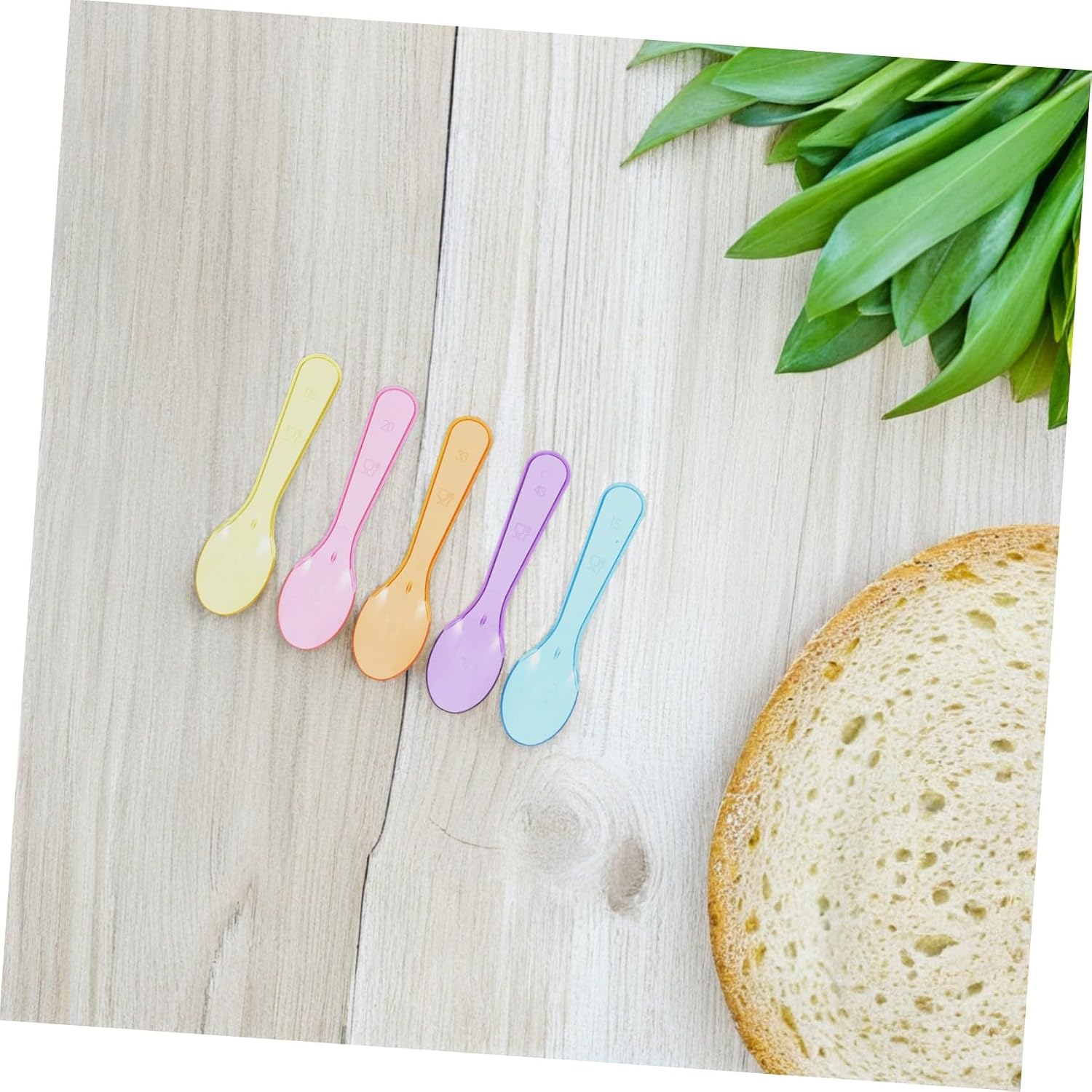 300pcs Mini Dessert Spoons Portable Ps Plastic Tiny Spoons for Ice Cream Yogurt Cake Sampling Compact Design for Parties and Easy Transport