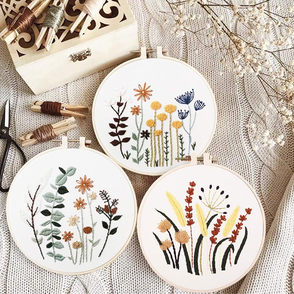 YINVA 3 Sets Embroidery Starter Kit, Embroidery Beginner Kits, Cross Stitch Kit Include 3 Embroidery Clothes with Floral Pattern Instructions Hoops Floss Thread Fabric Needles for Beginners